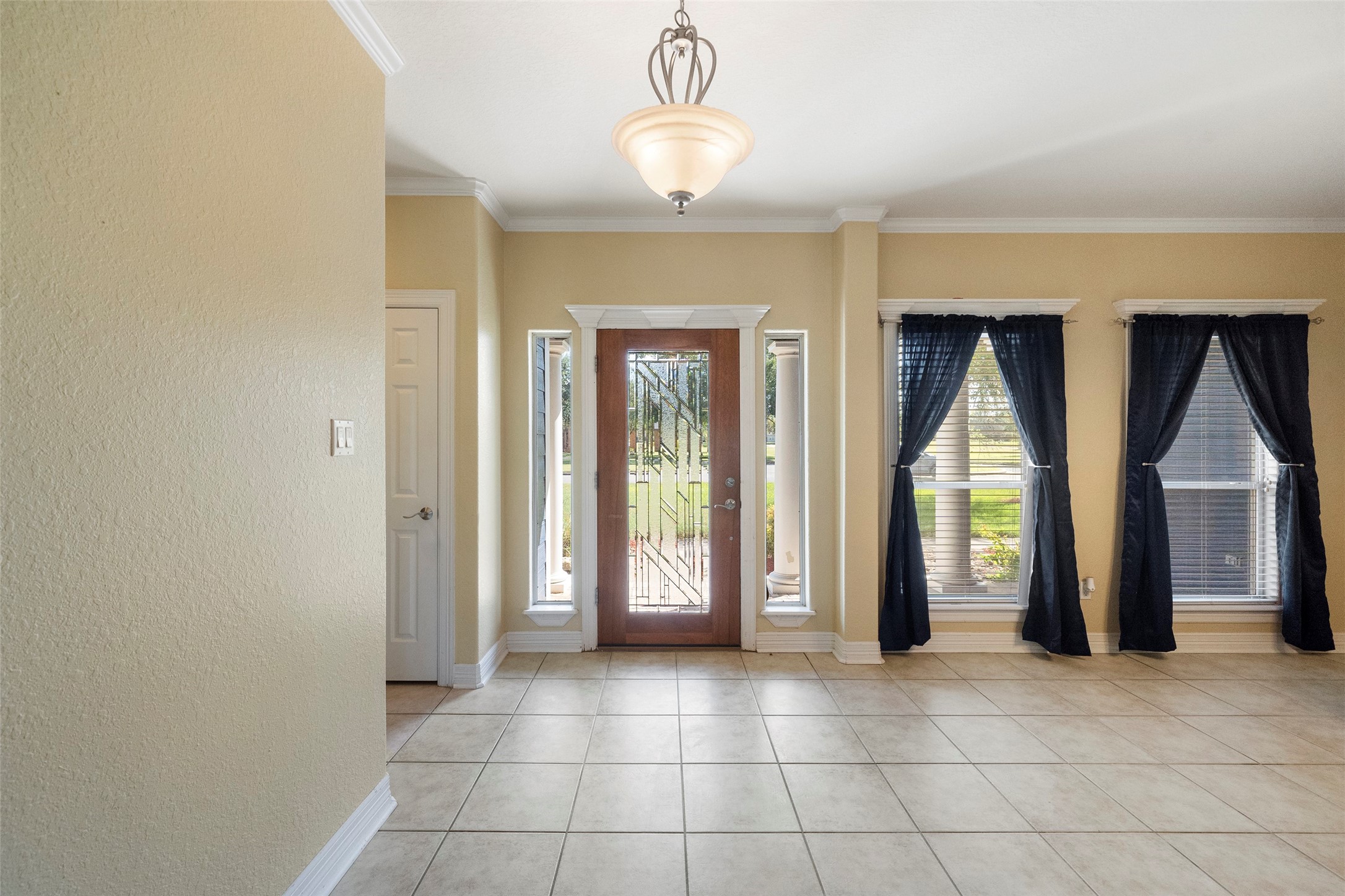 2422 Turberry Drive Property Photo 10