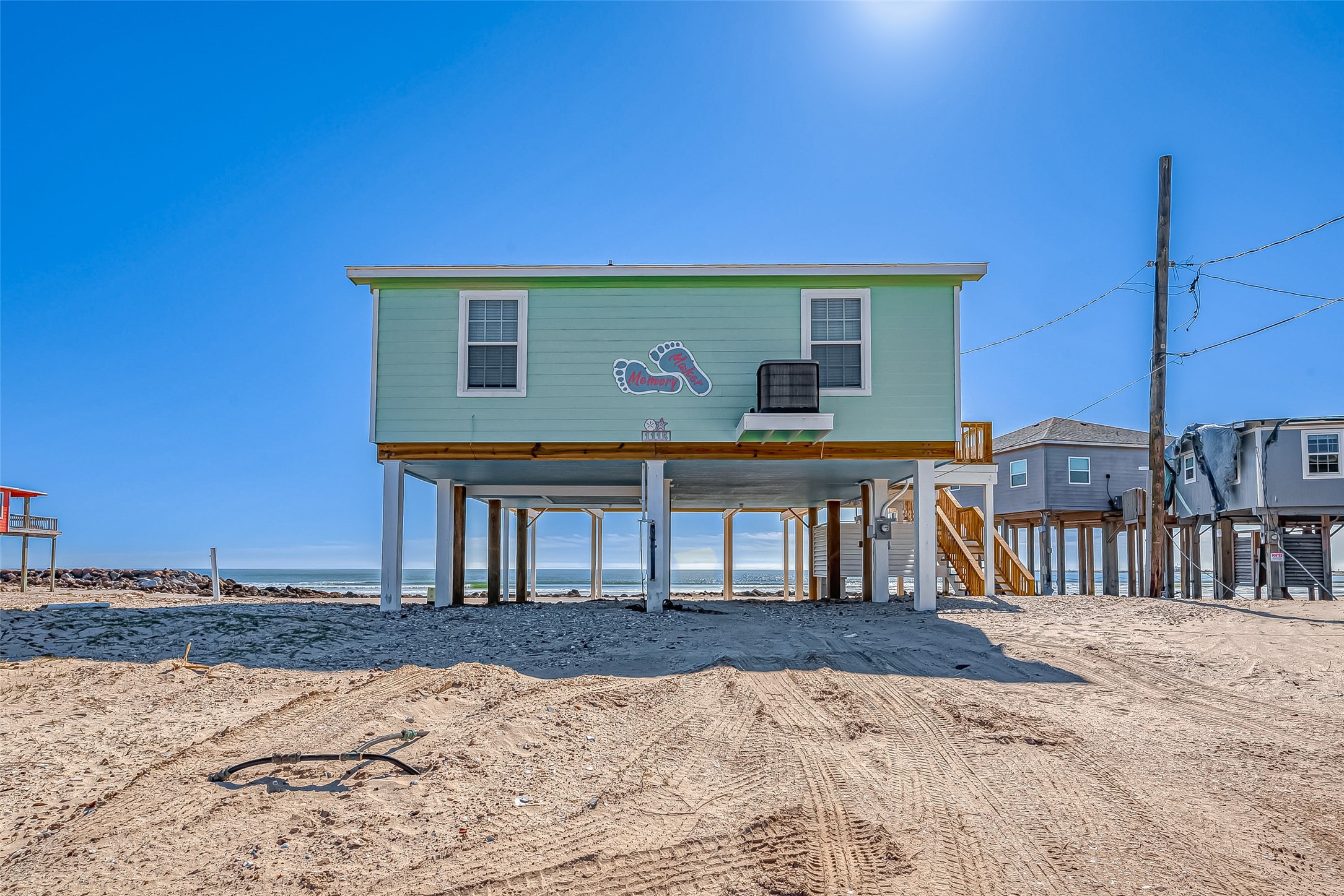 1115 White Cap Drive Property Photo 1