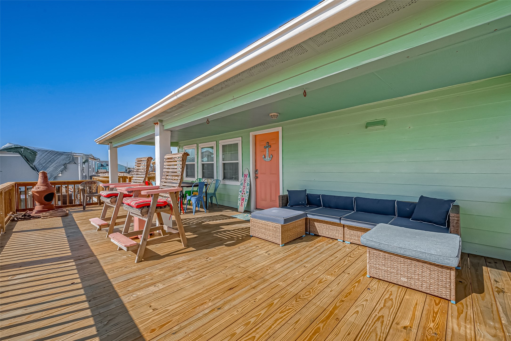 1115 White Cap Drive Property Photo 4