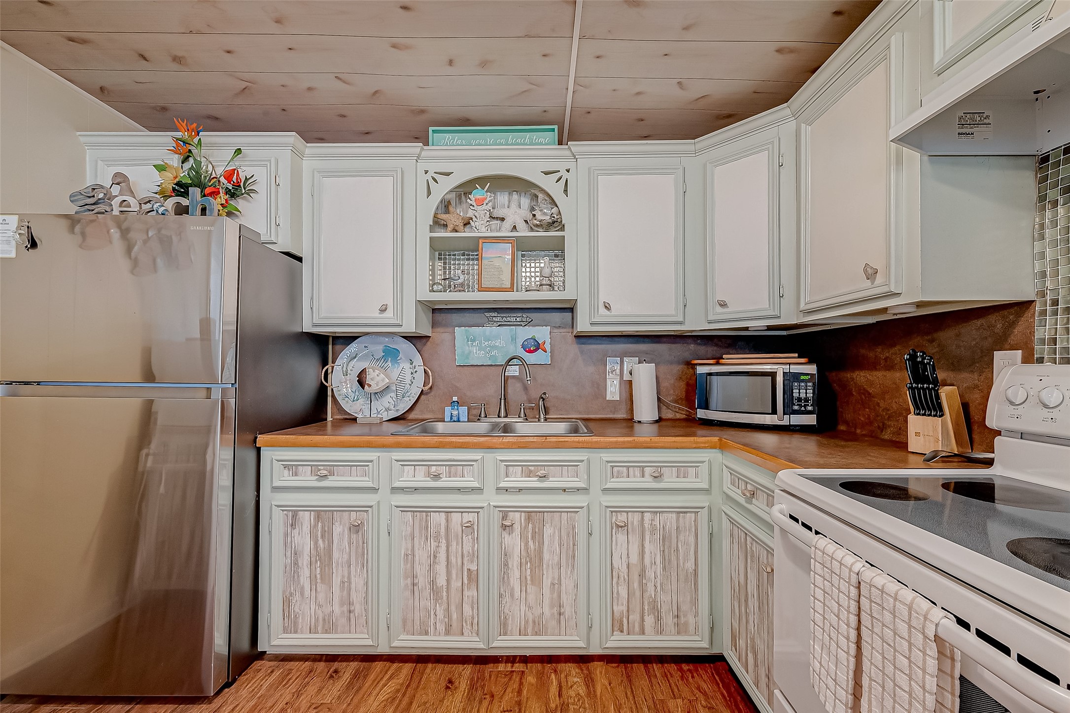 1115 White Cap Drive Property Photo 19