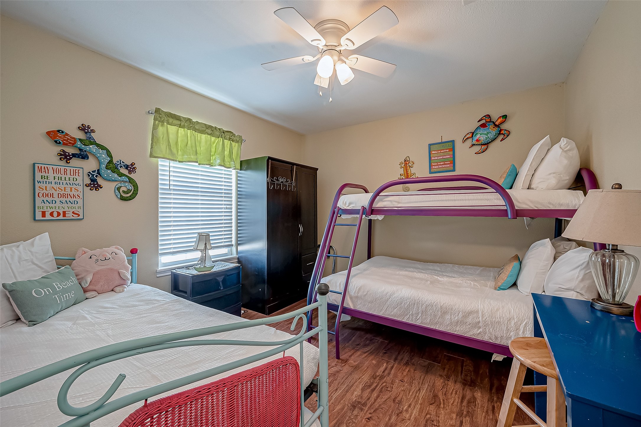 1115 White Cap Drive Property Photo 27