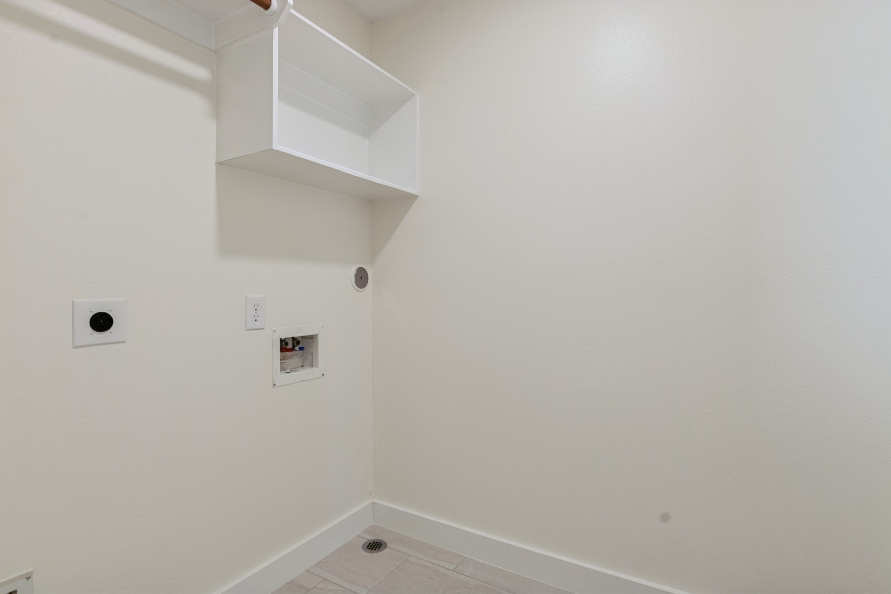 13167 Peppergate Lane Property Photo 23
