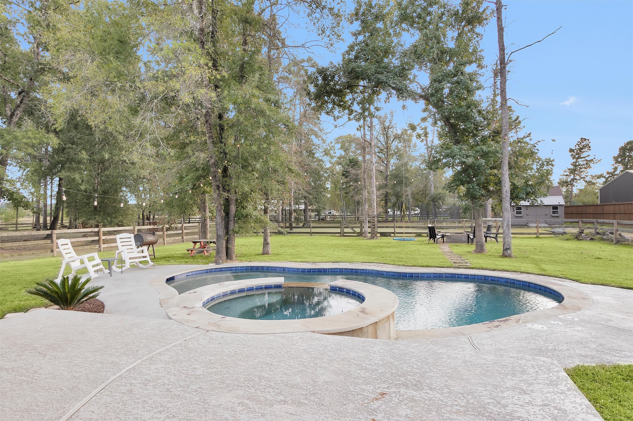 4618 Axis Trail Property Photo 37