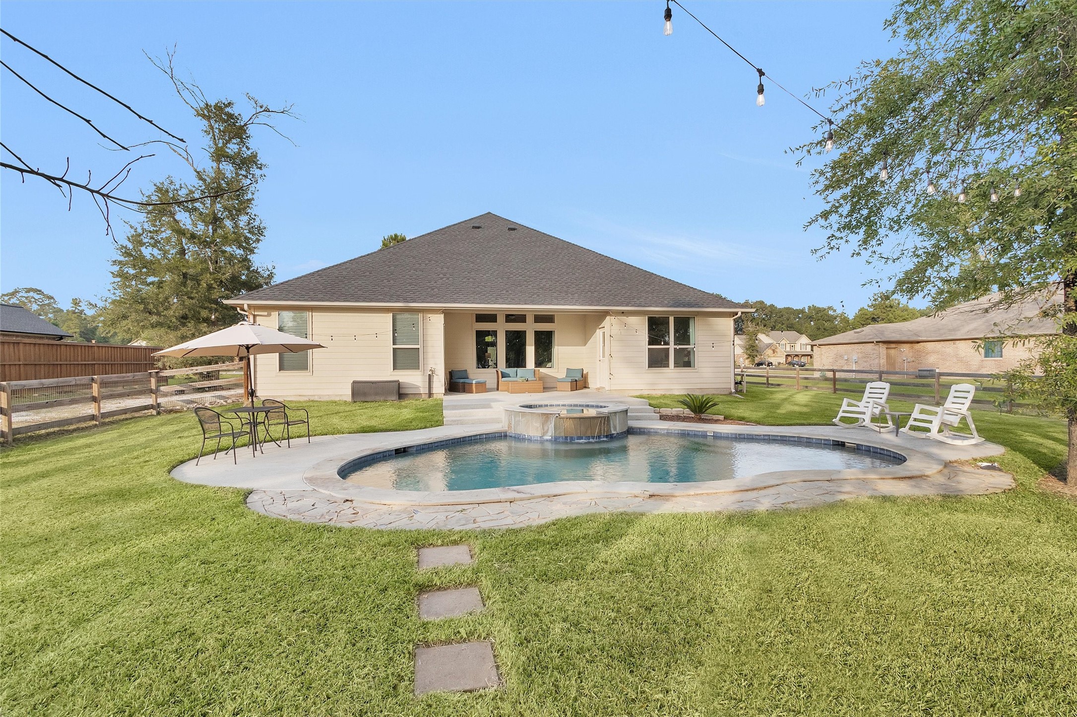 4618 Axis Trail Property Photo 40