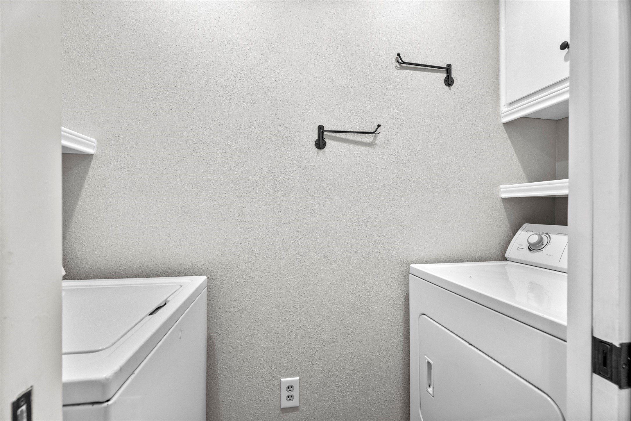 1881 Bering Drive 55 Property Photo 26
