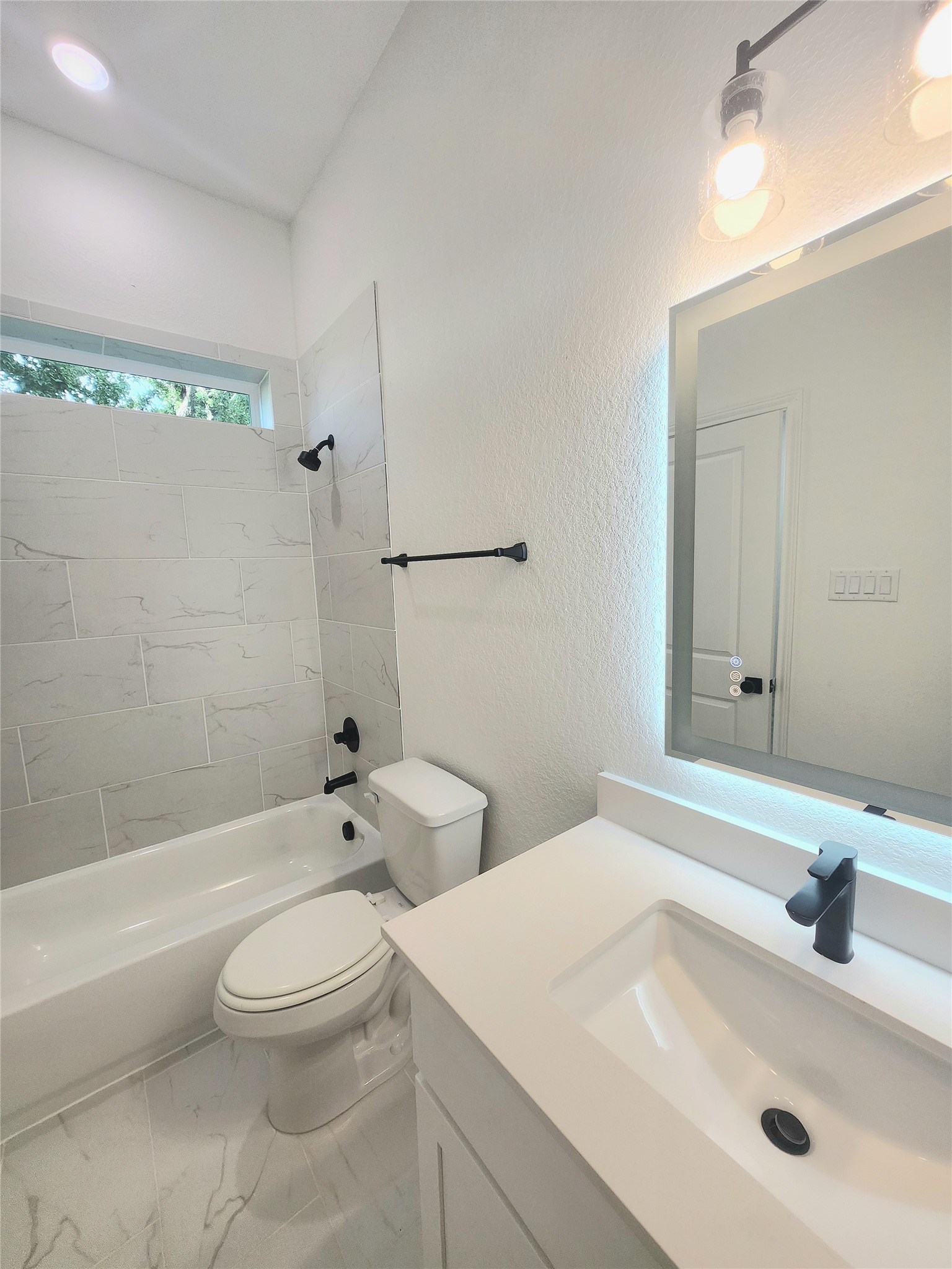 4713 Mallow Street C Property Photo 6