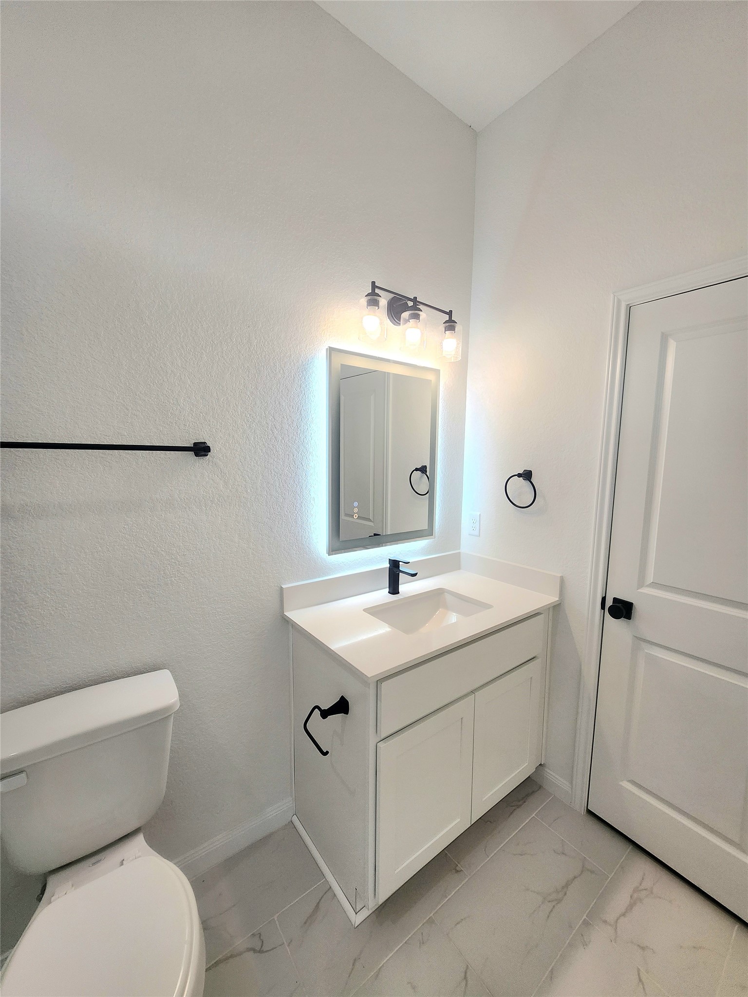 4713 Mallow Street C Property Photo 7