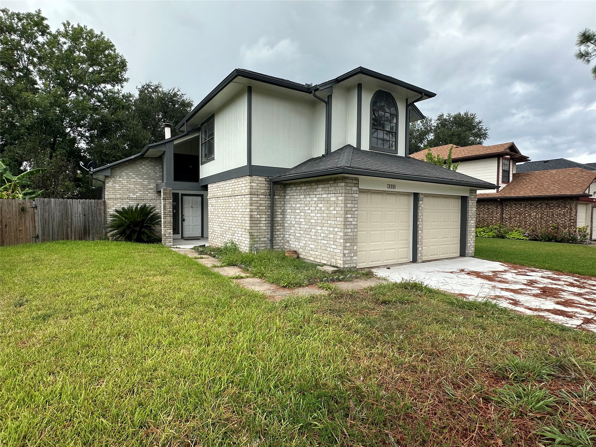 9302 Spindlewood Drive Property Photo 1