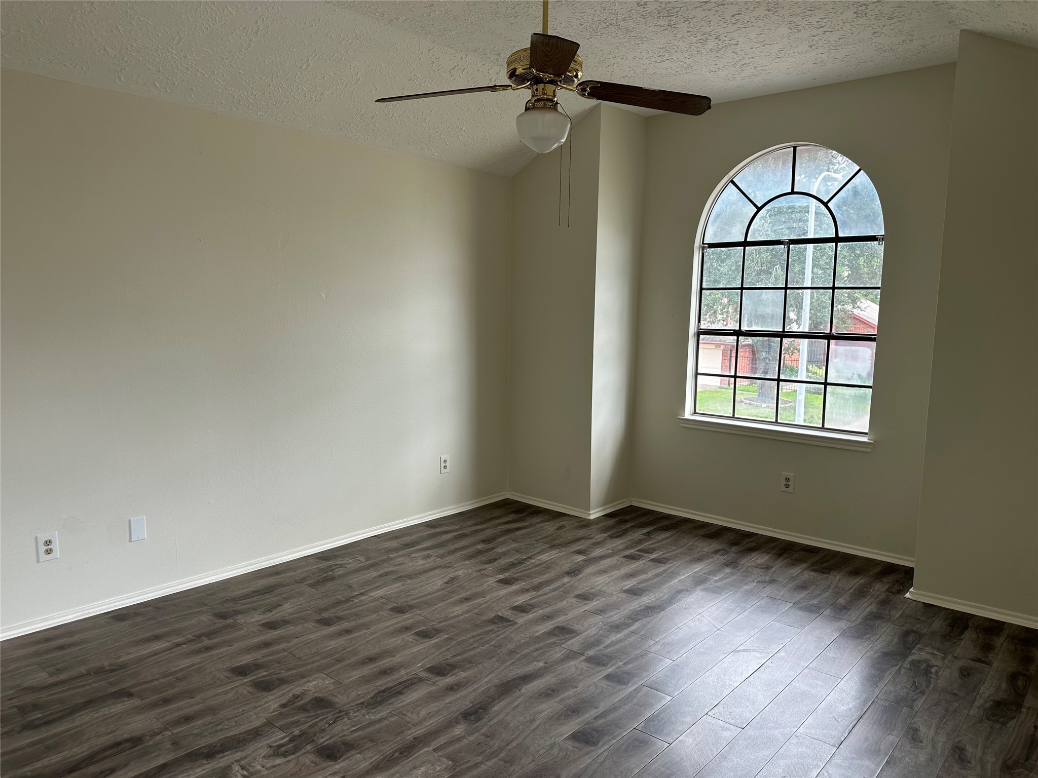 9302 Spindlewood Drive Property Photo 17