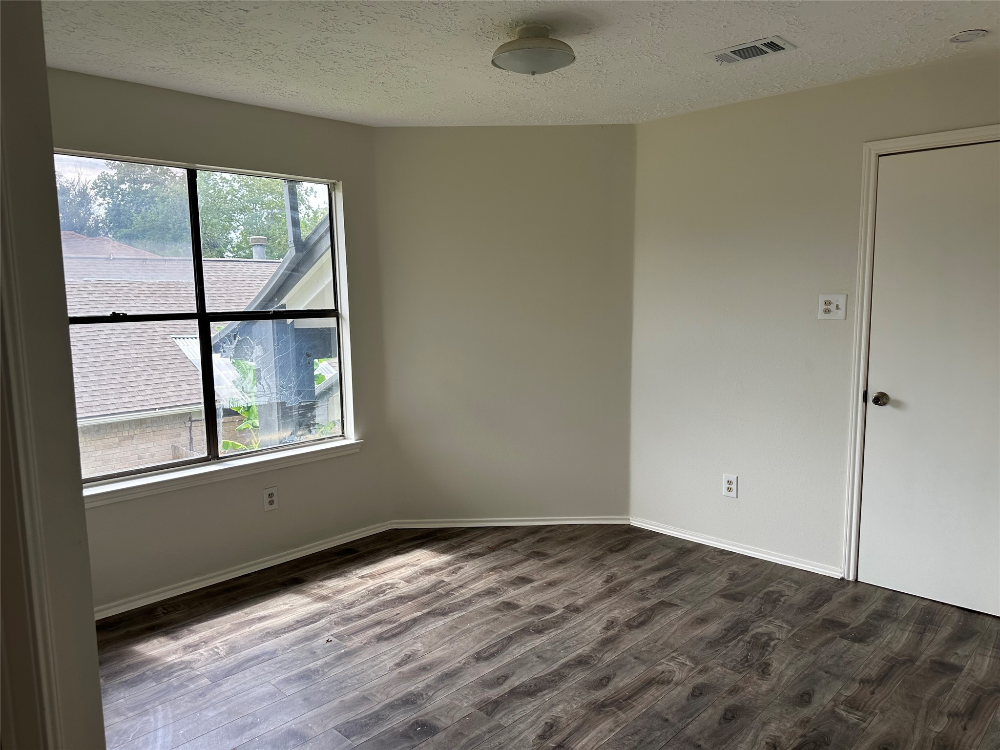 9302 Spindlewood Drive Property Photo 18