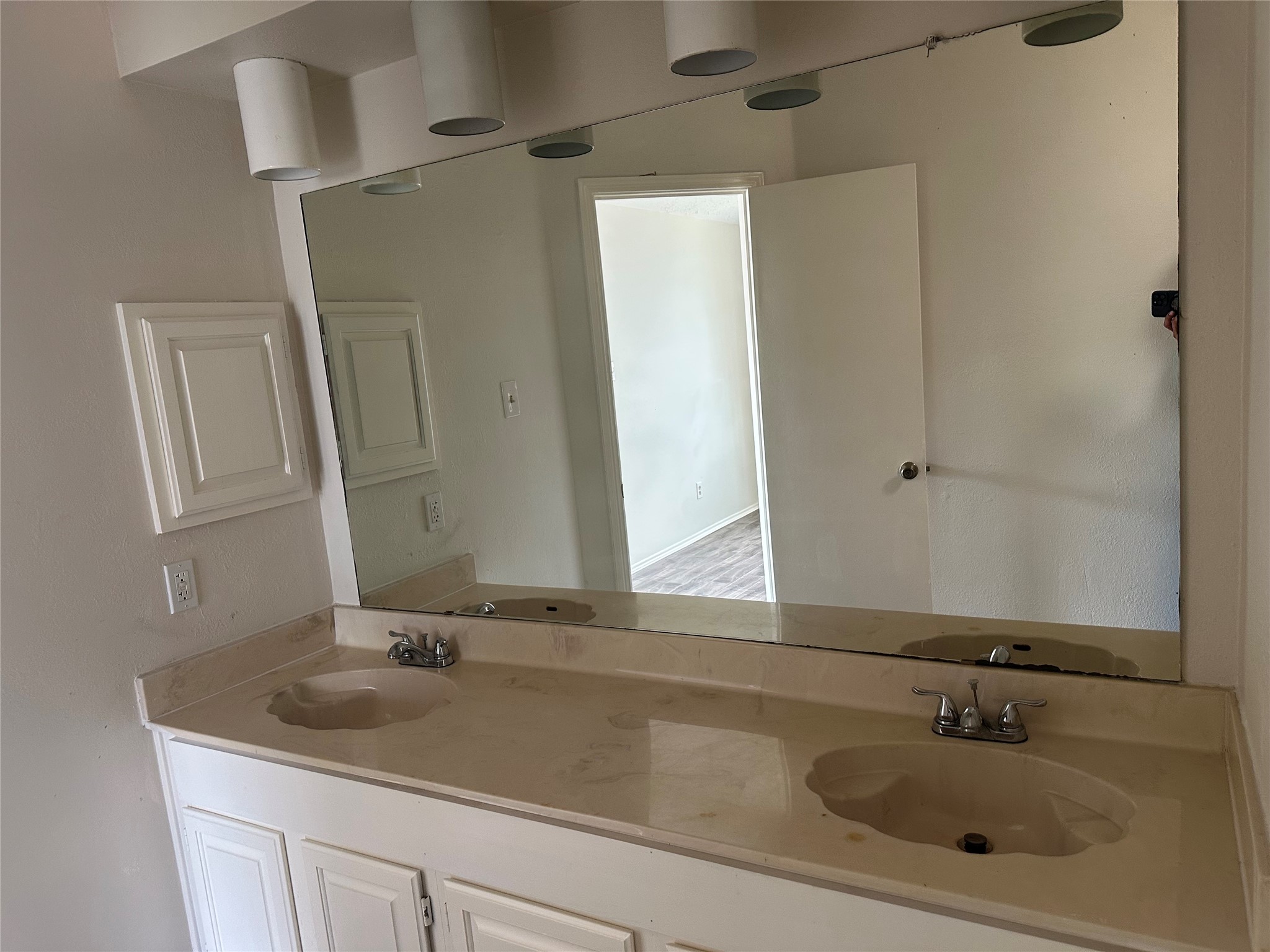 9302 Spindlewood Drive Property Photo 19