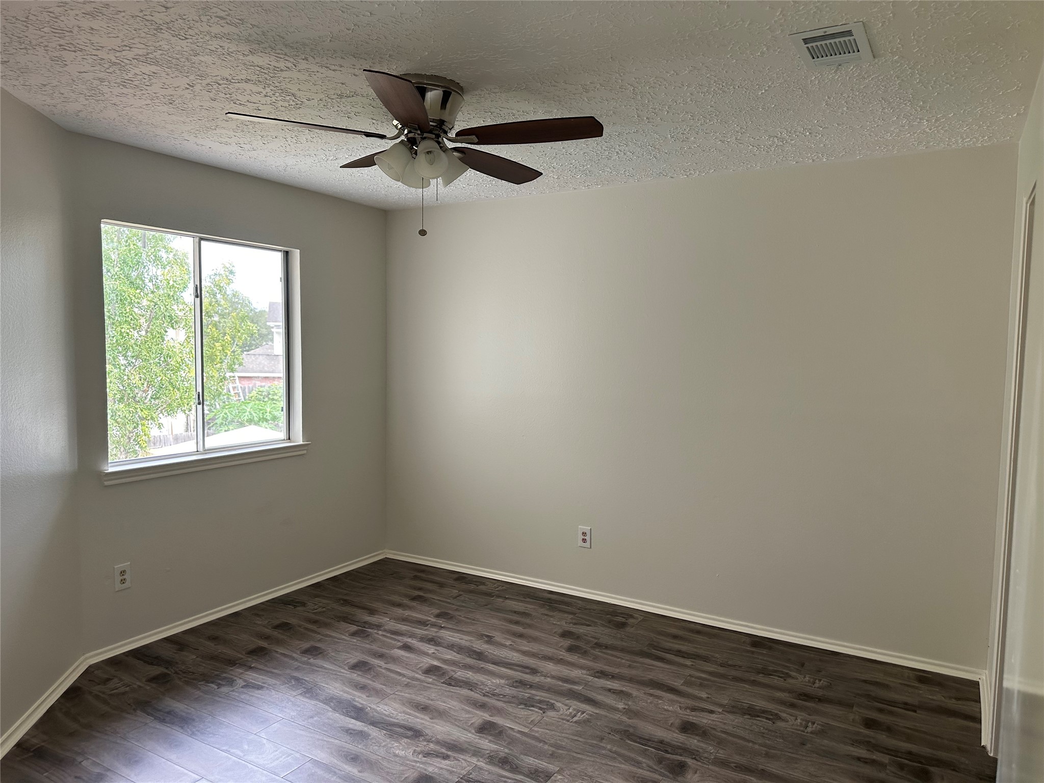 9302 Spindlewood Drive Property Photo 25