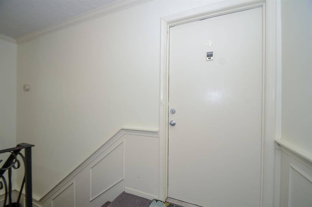 5230 Arboles Drive A-4 Property Photo 7