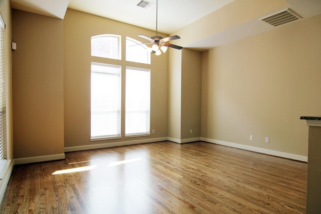 2368 Bastrop Street Property Photo 6