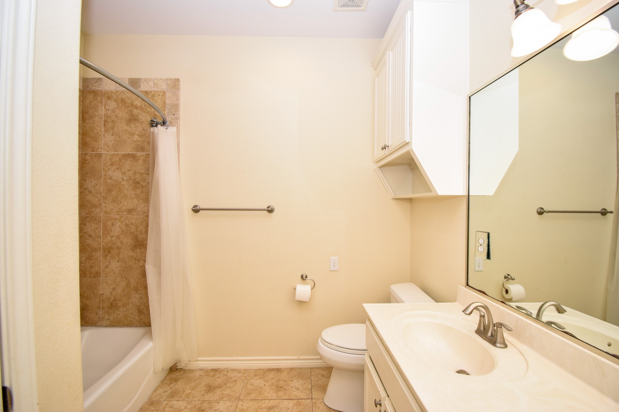 2711 Lakeview Drive Property Photo 29