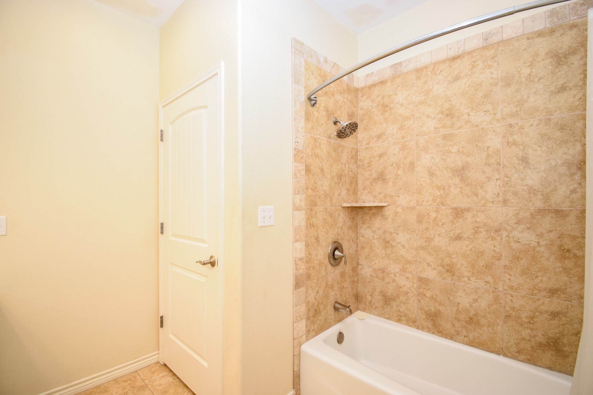 2711 Lakeview Drive Property Photo 31