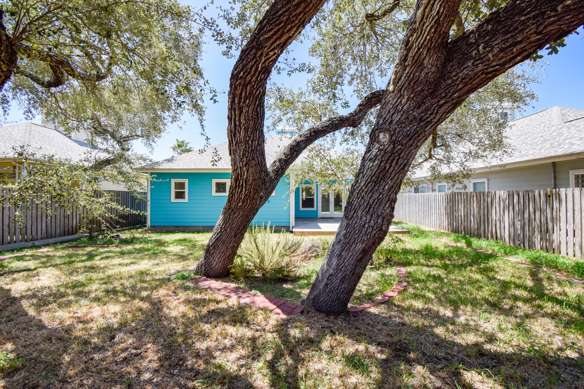 2711 Lakeview Drive Property Photo 36