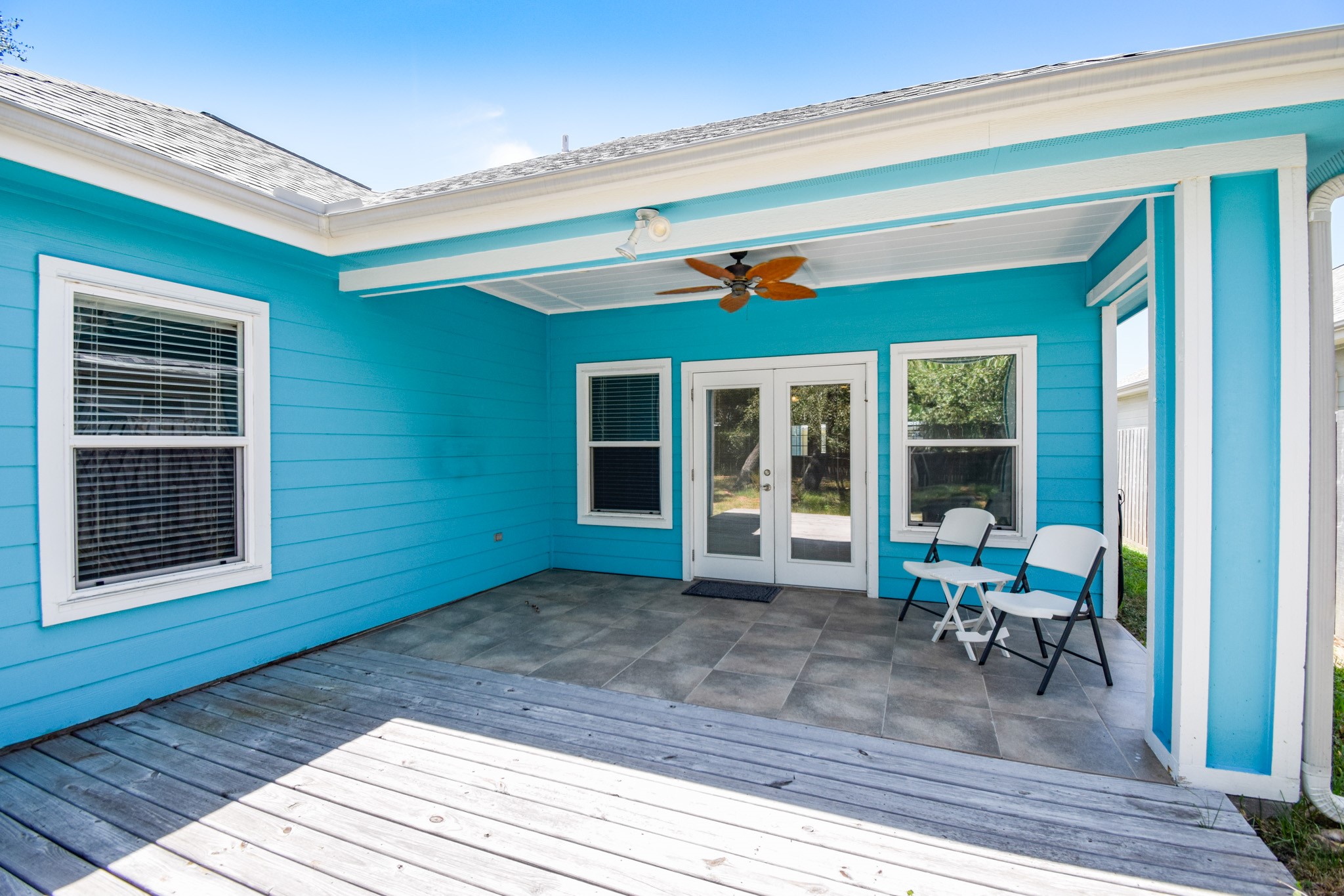 2711 Lakeview Drive Property Photo 37