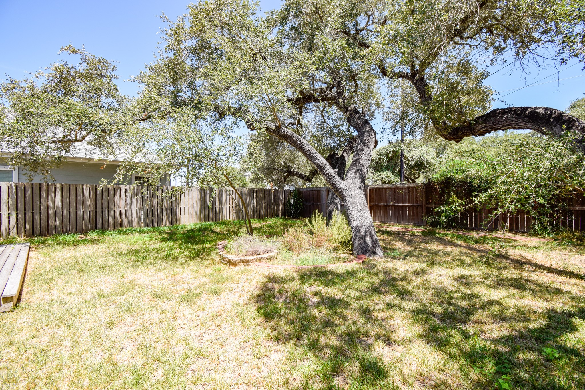 2711 Lakeview Drive Property Photo 38