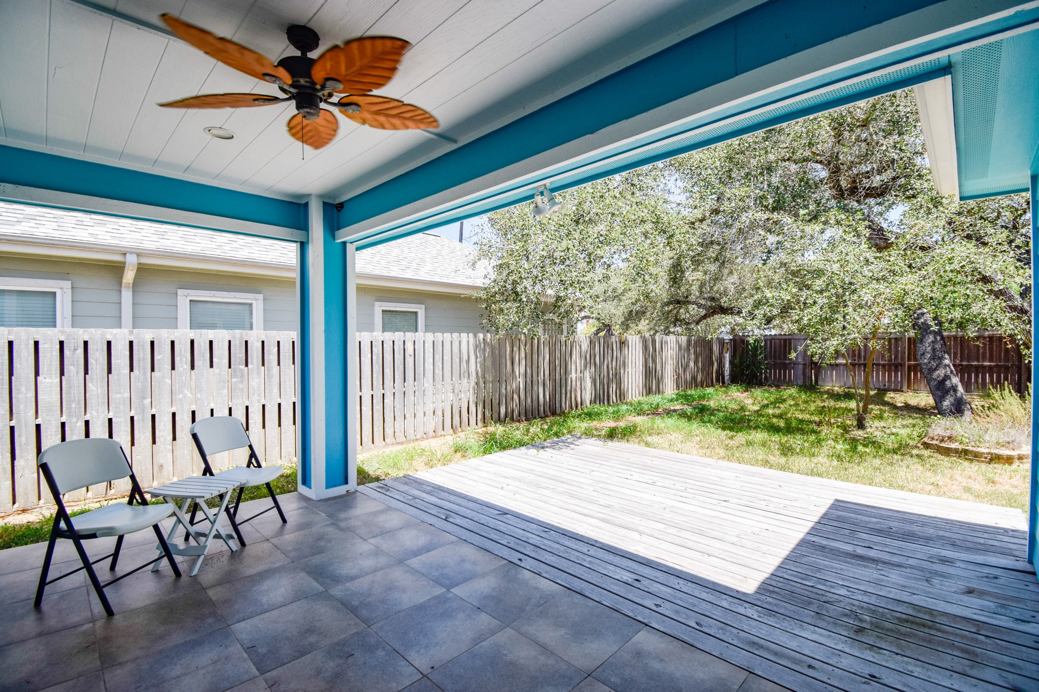 2711 Lakeview Drive Property Photo 39