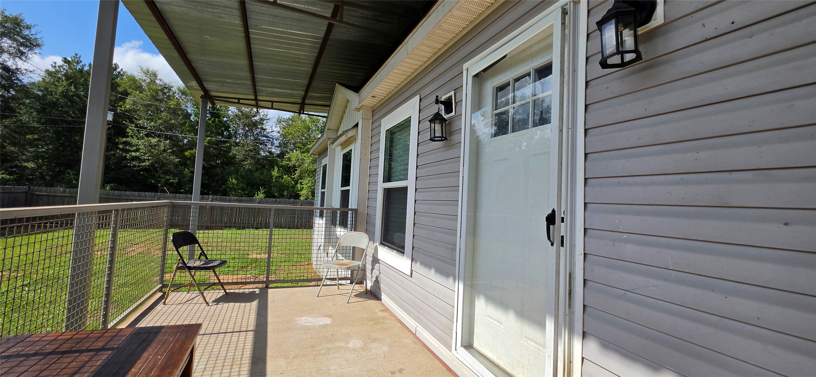 2571 Lee Turner Road Property Photo 5