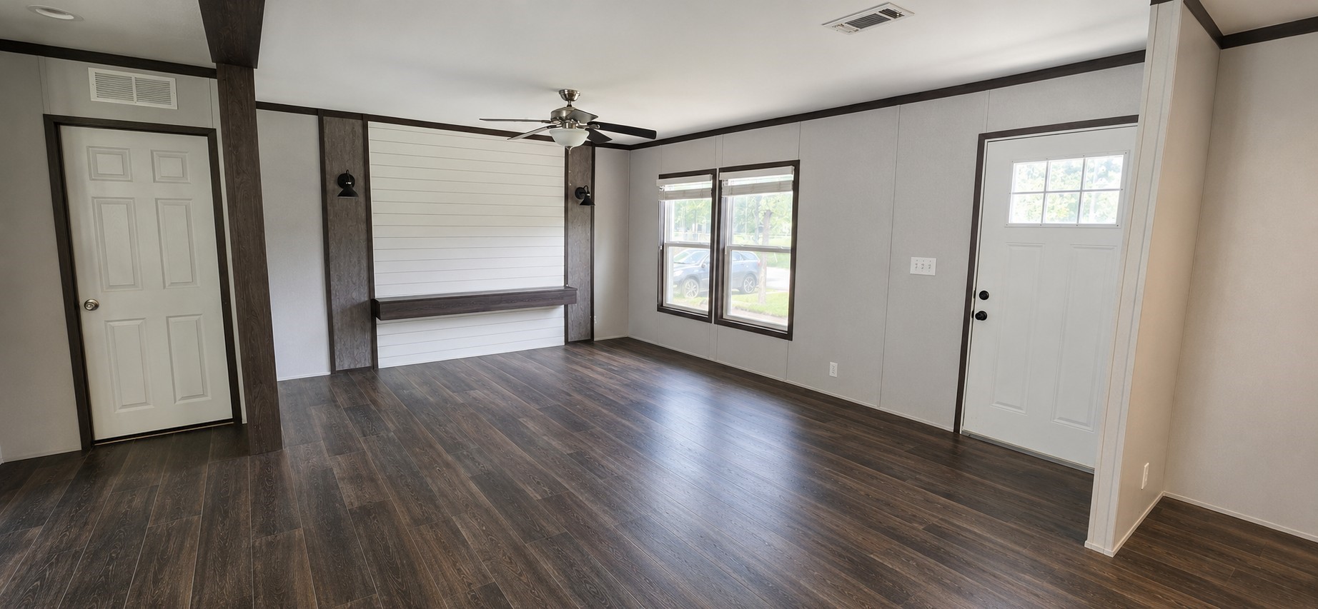 2571 Lee Turner Road Property Photo 6