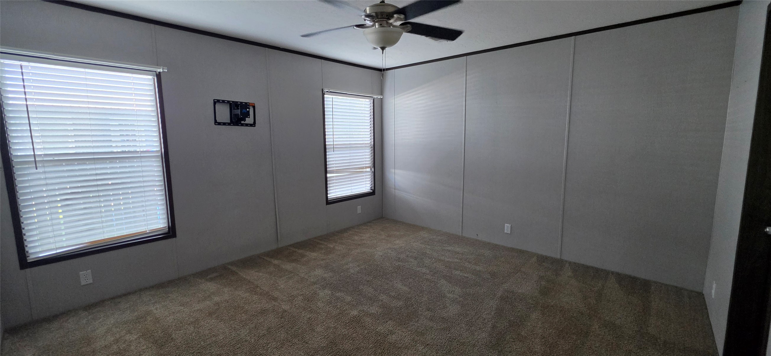 2571 Lee Turner Road Property Photo 14