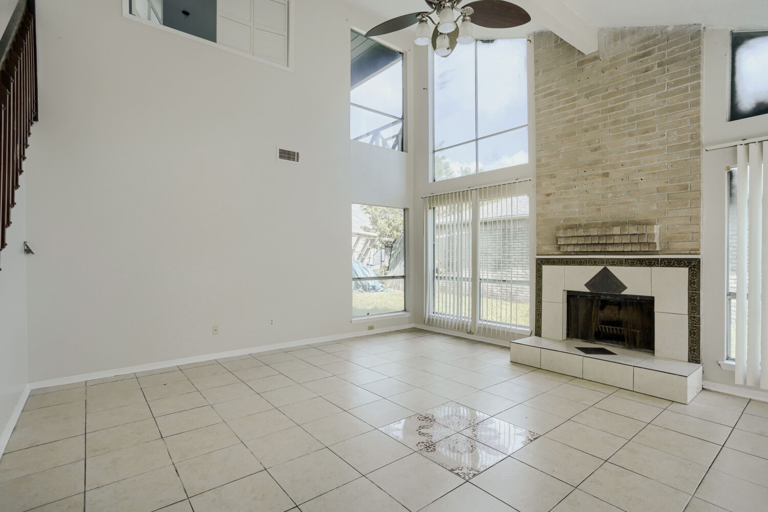 12410 Sungate Lane Property Photo 3