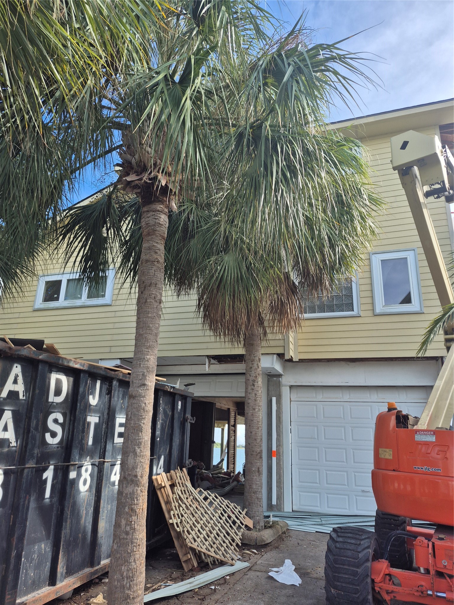 1823 Port O Call Street Property Photo 2