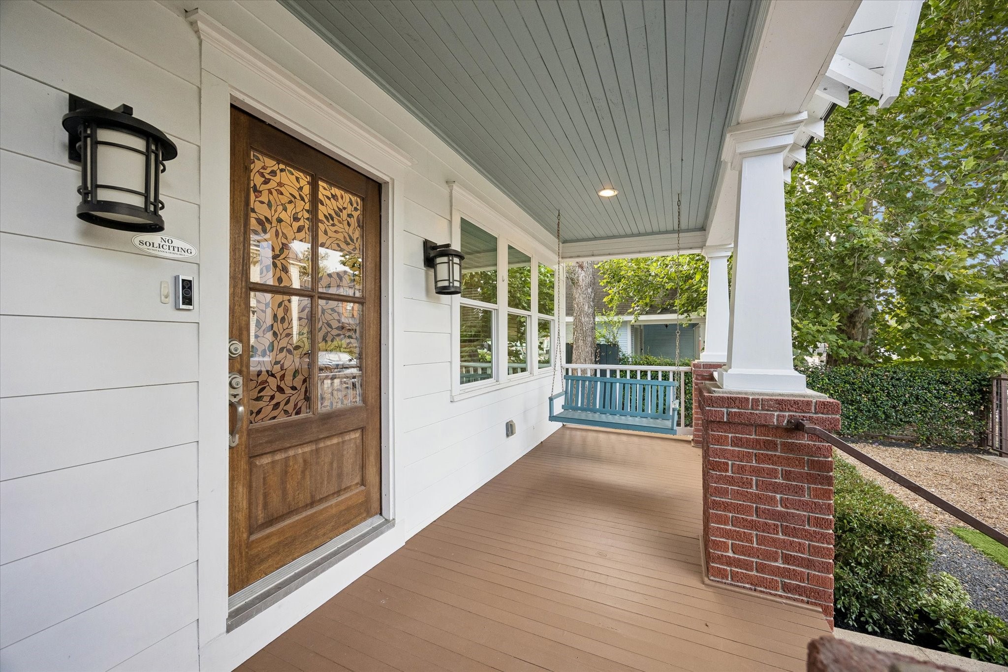 908 Tabor Street Property Photo 6
