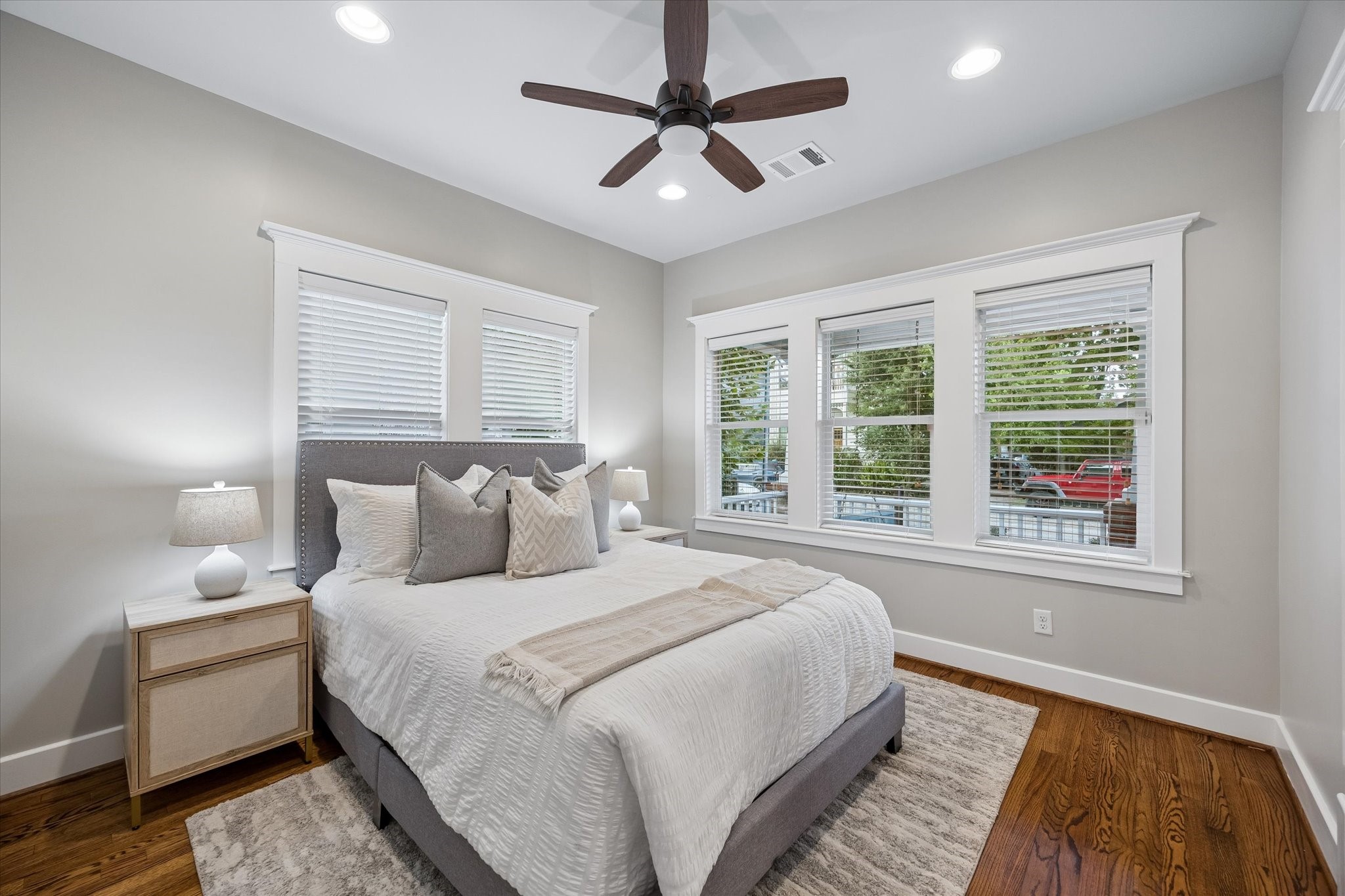 908 Tabor Street Property Photo 16