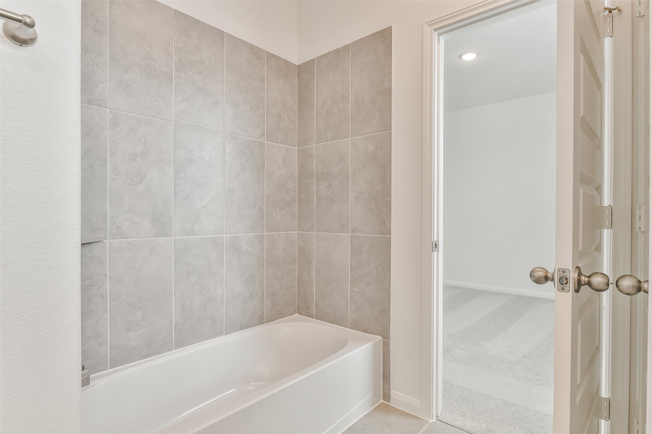 15515 Foresail Lane Property Photo 24