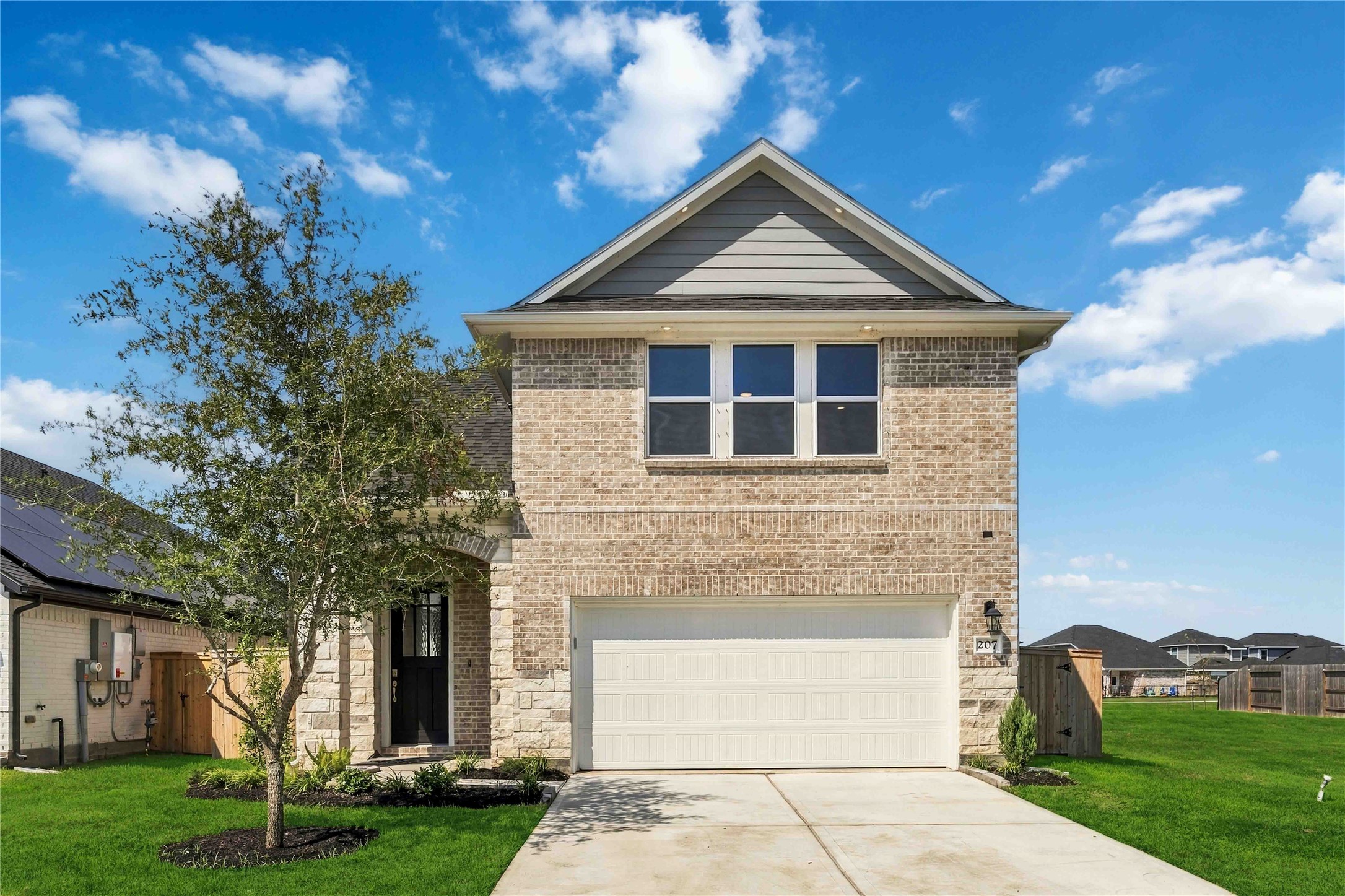 207 Rose Laurel Drive Property Photo 1