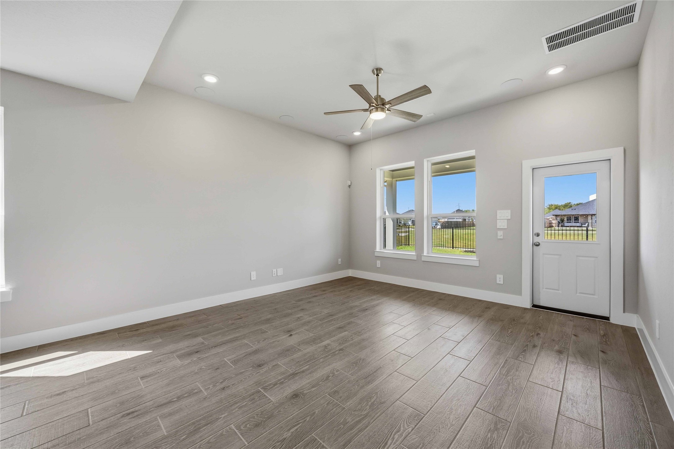 207 Rose Laurel Drive Property Photo 15