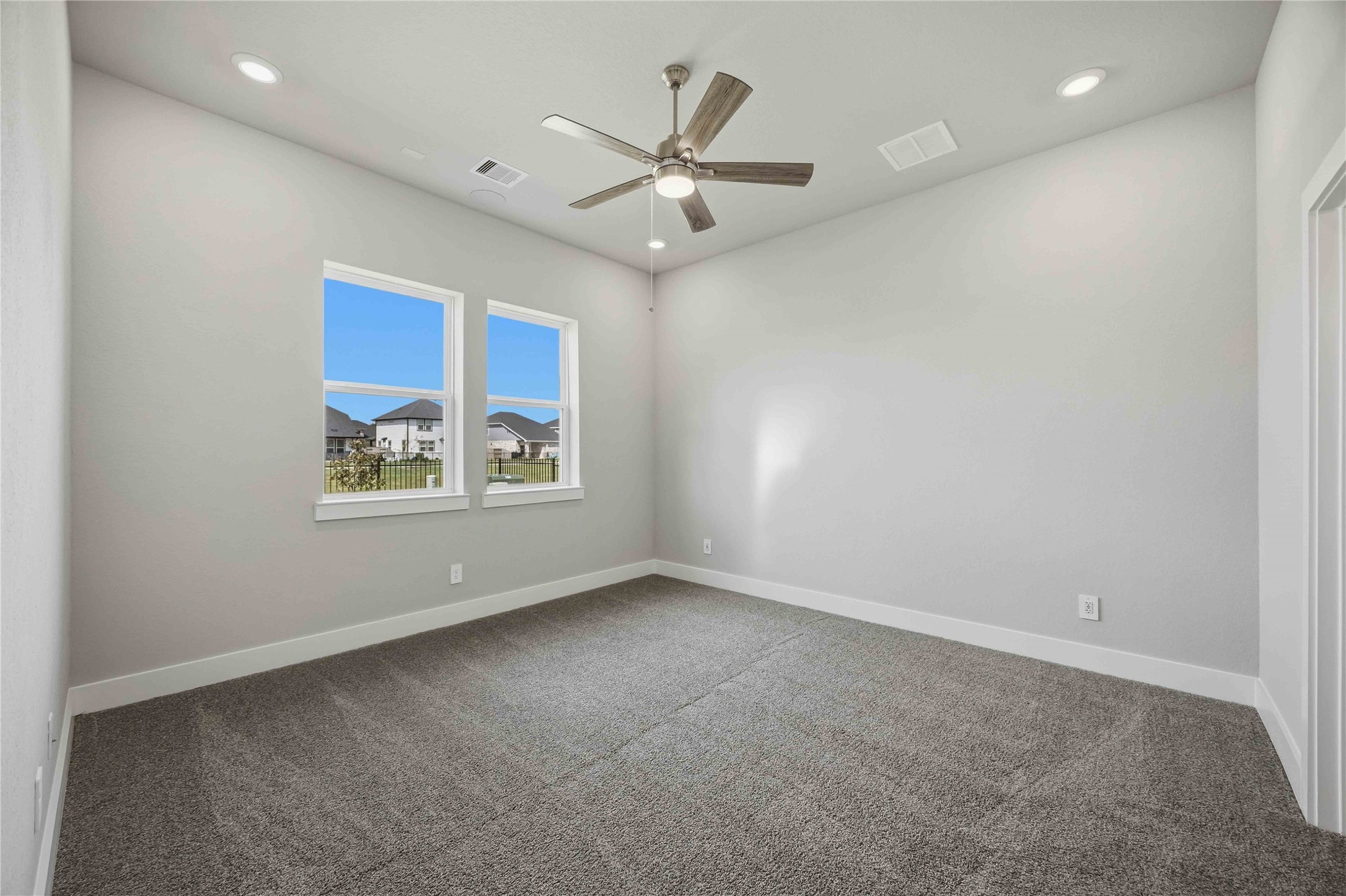 207 Rose Laurel Drive Property Photo 18