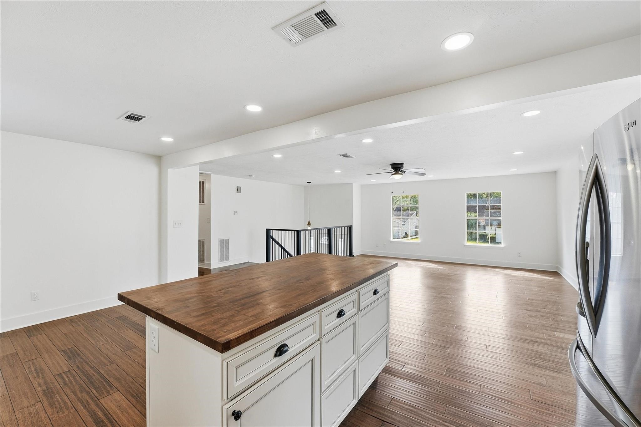 3211 Park Garden Drive Property Photo 9