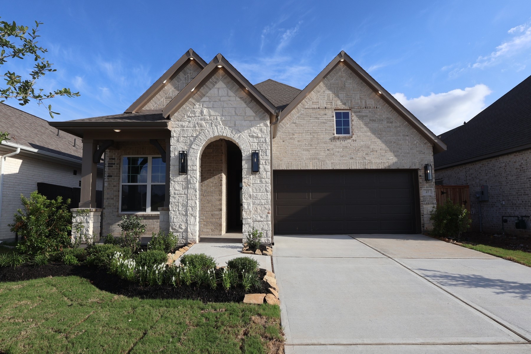 27 Savory Saute Drive Property Photo 1