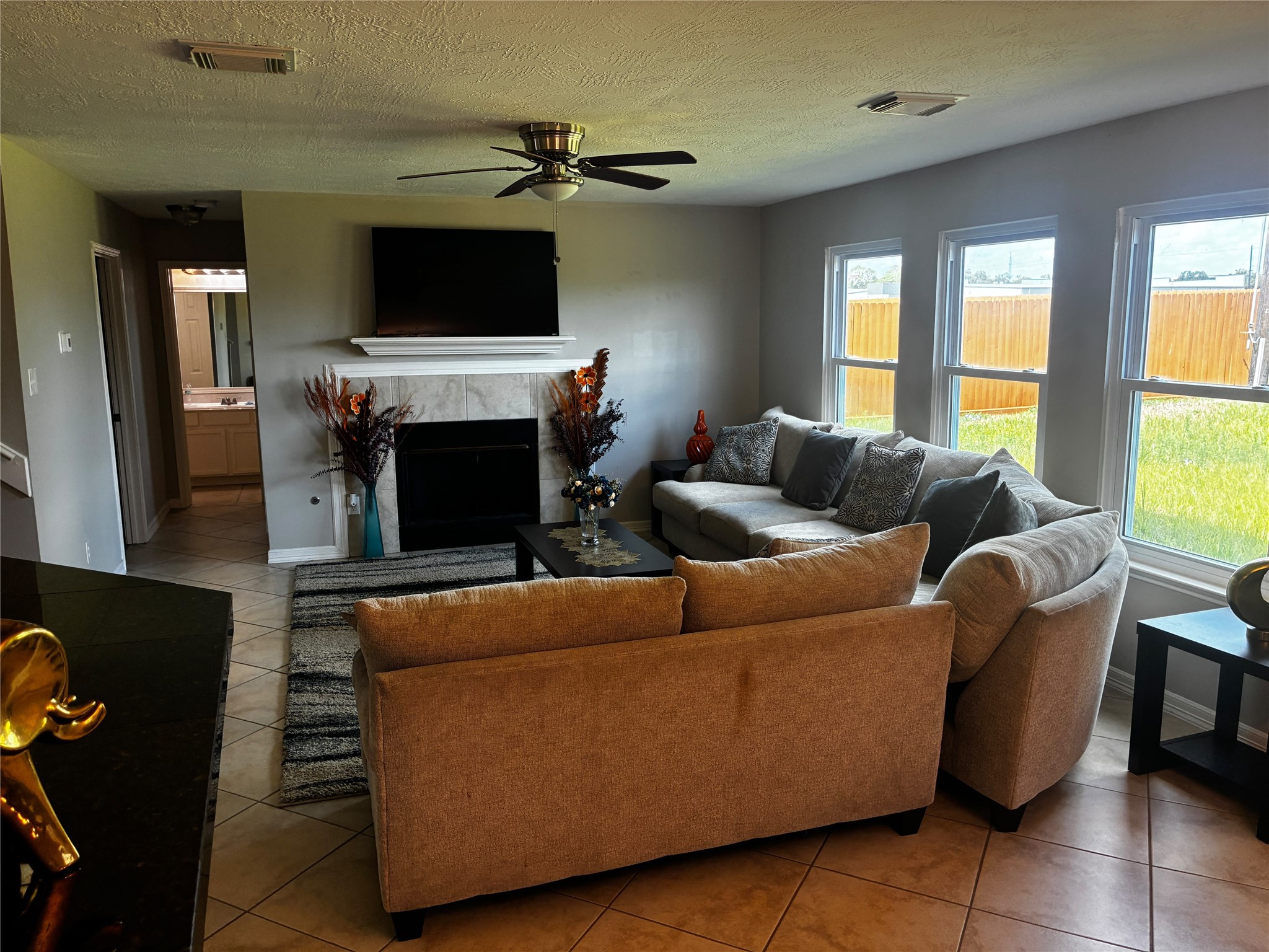 4707 E Parma Drive Property Photo 5