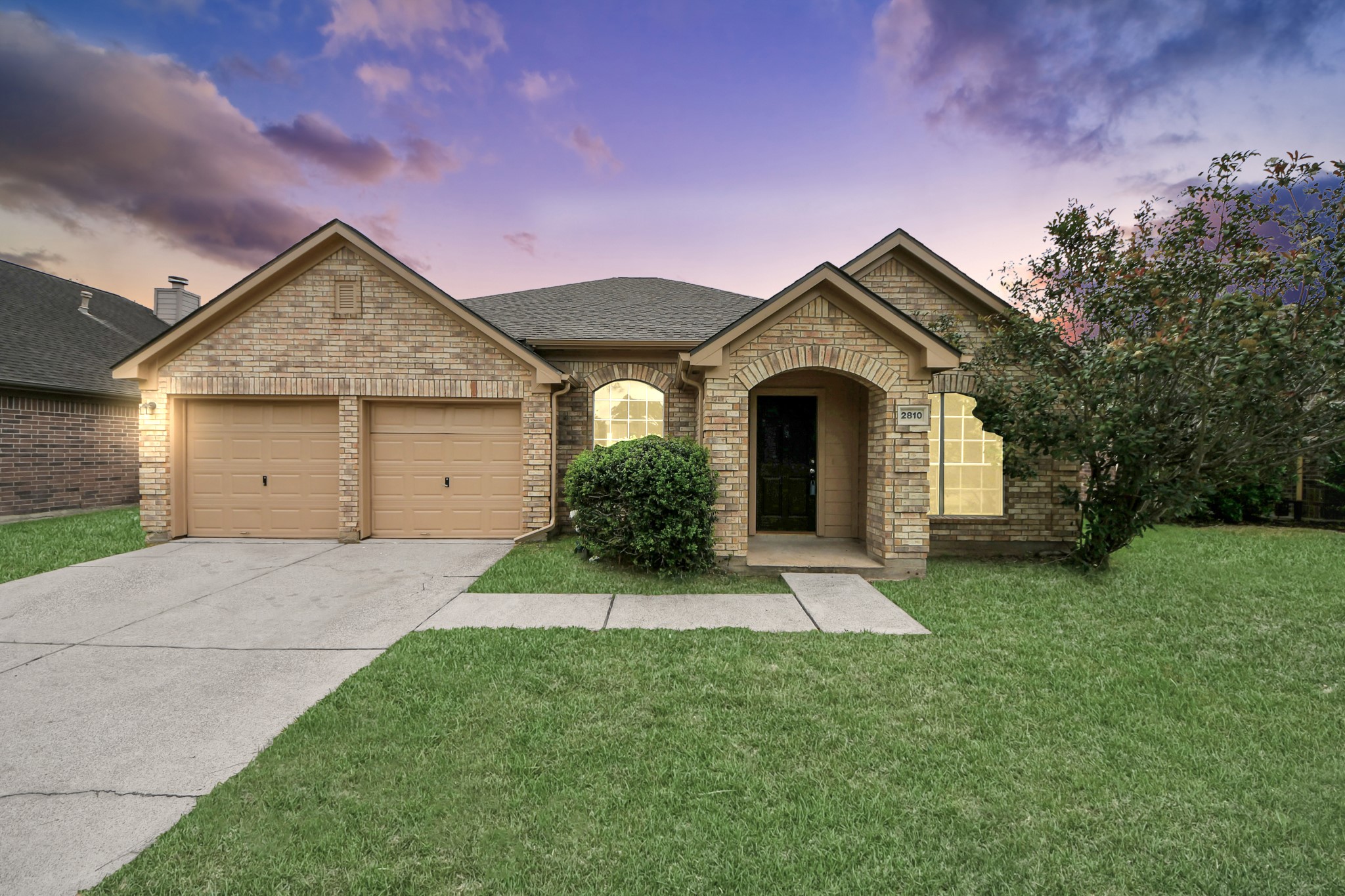 2810 Huntington Way Property Photo 4