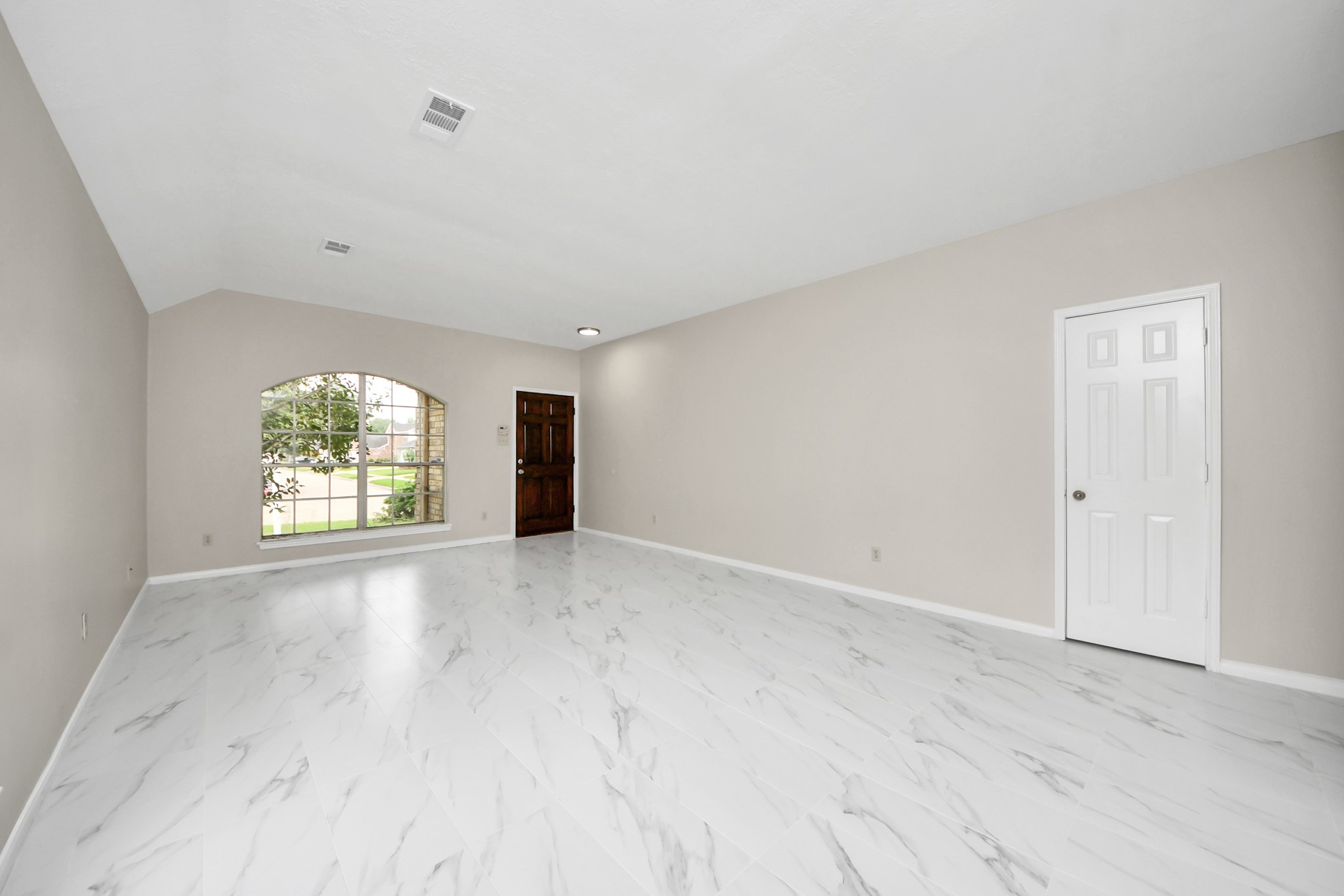 2810 Huntington Way Property Photo 16