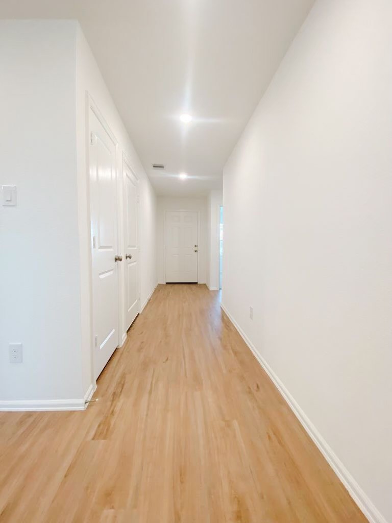 4242 Barrington Cove Property Photo 2