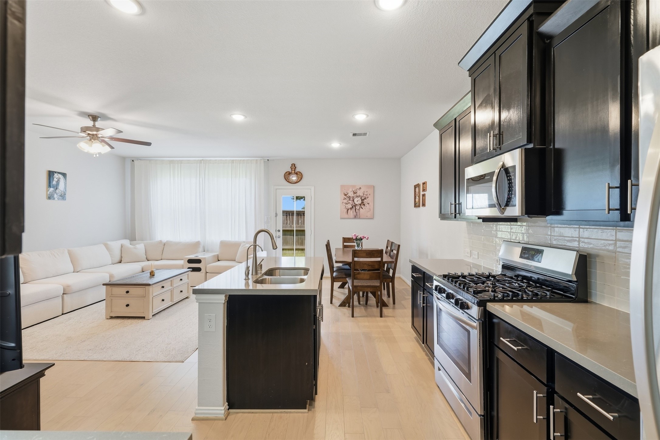 27934 Western Creek Court Property Photo 15