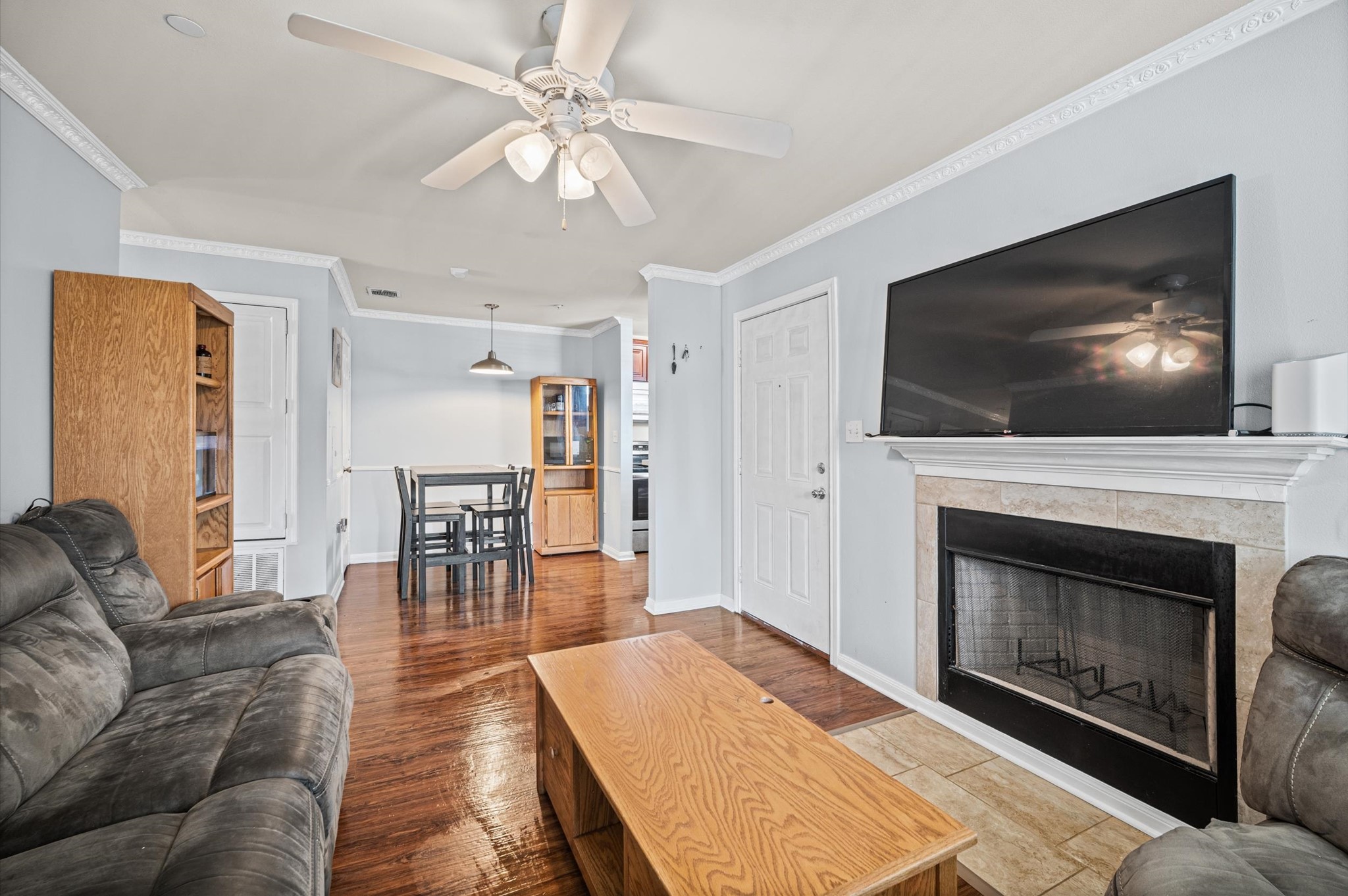7600 Emmett F Lowry Expressway 416 Property Photo 5