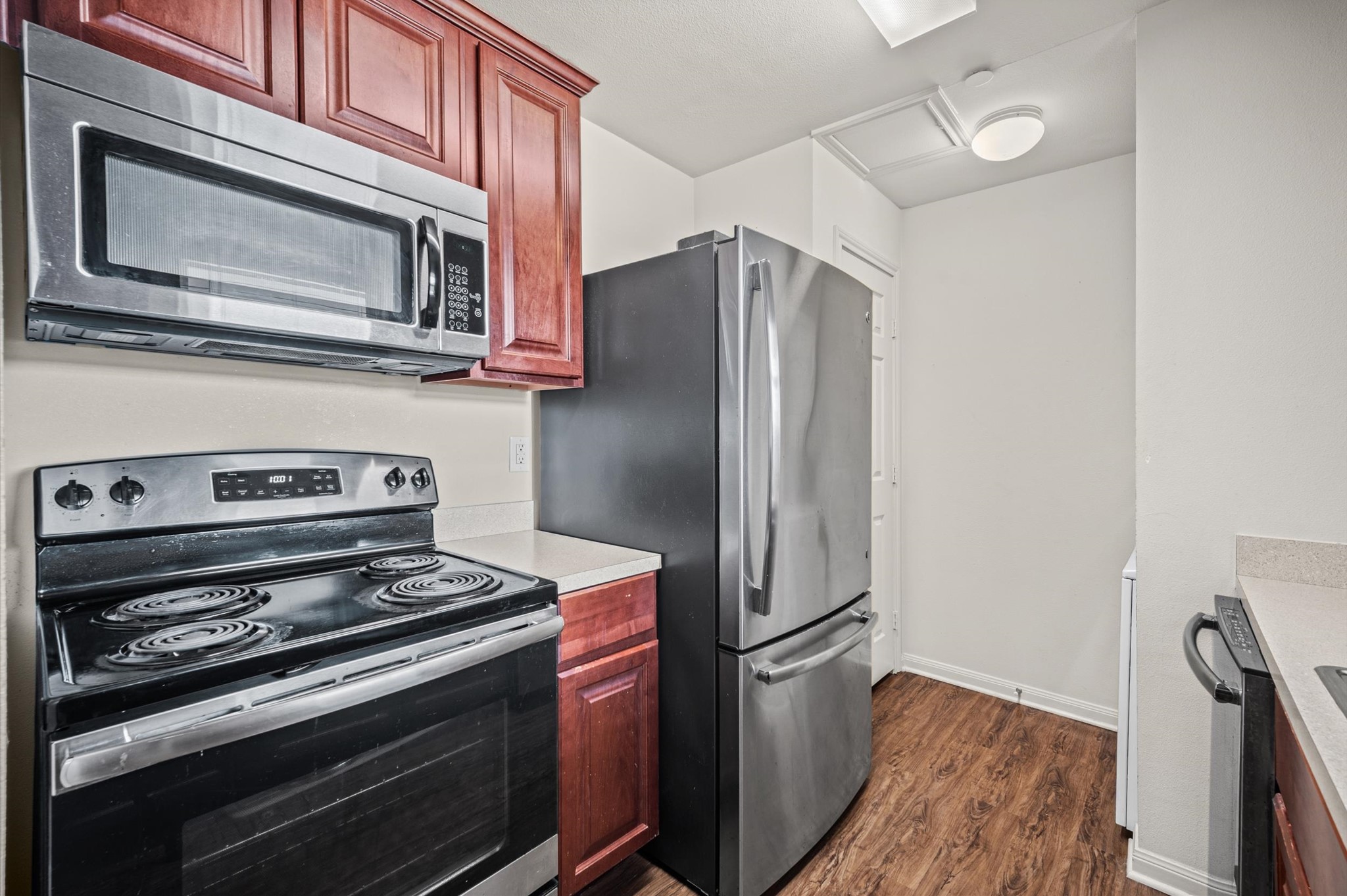 7600 Emmett F Lowry Expressway 416 Property Photo 10