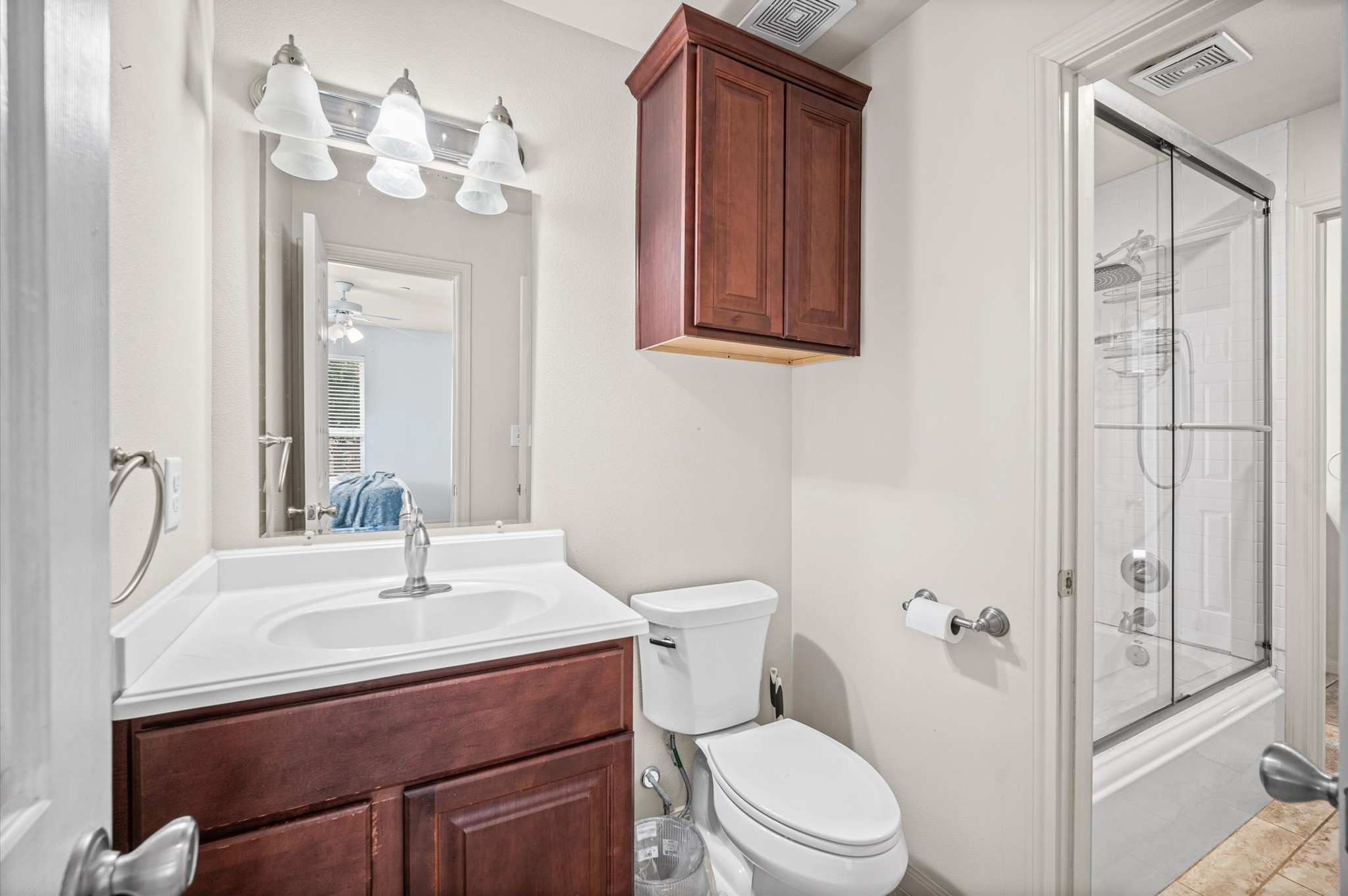 7600 Emmett F Lowry Expressway 416 Property Photo 15