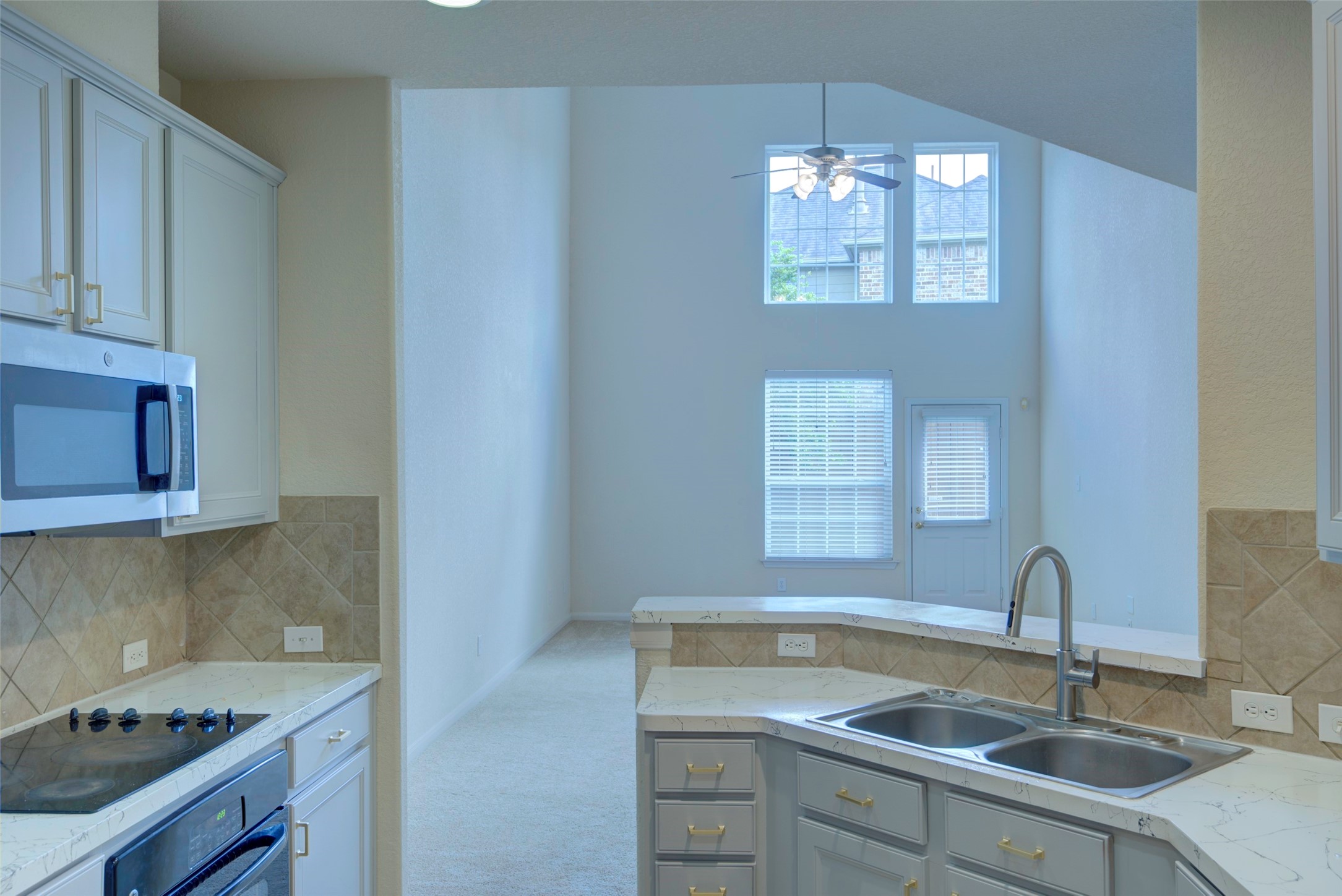 1139 Glenwood Canyon Lane Property Photo 37