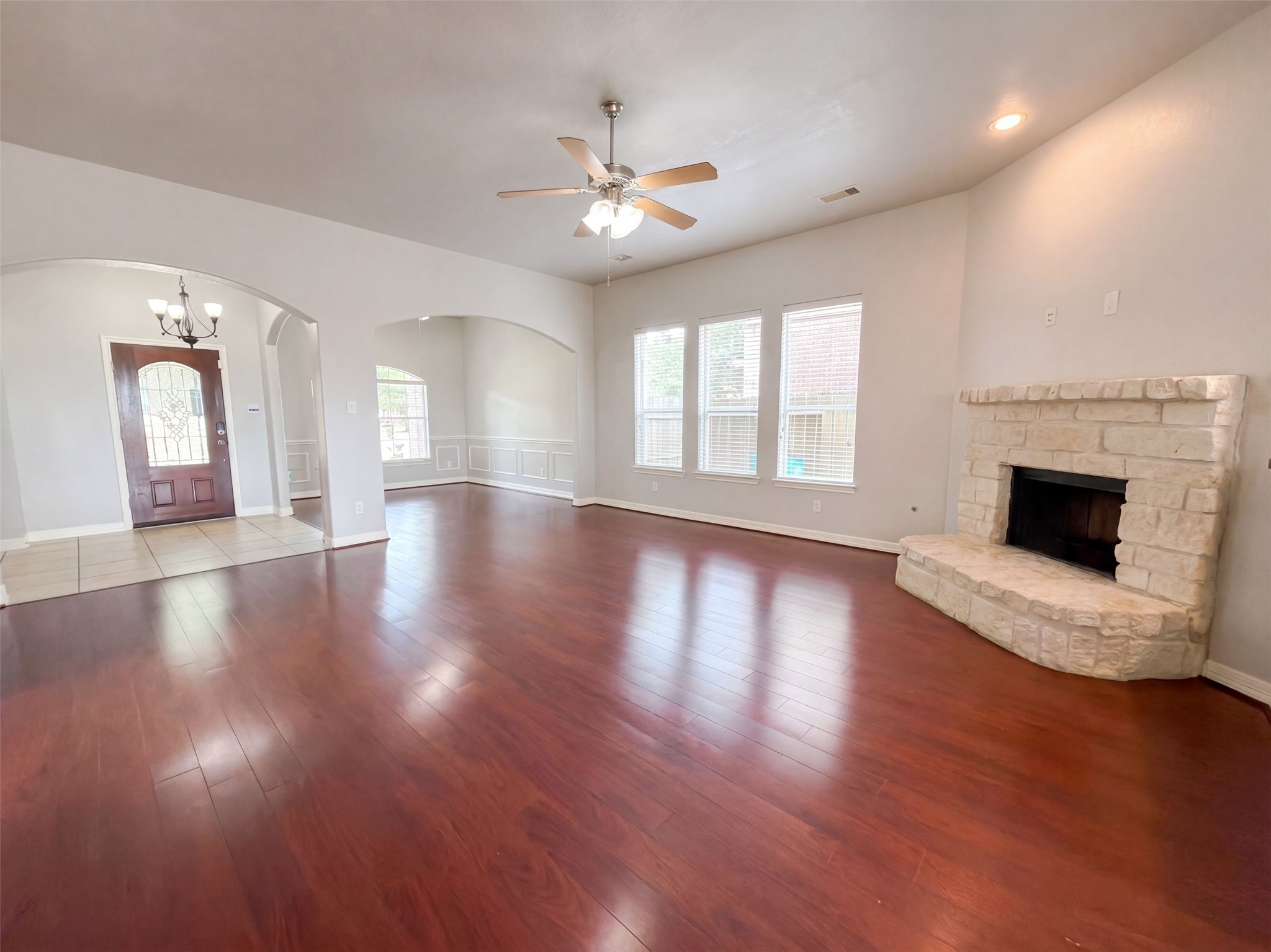 9411 Silver Ridge Drive Property Photo 8