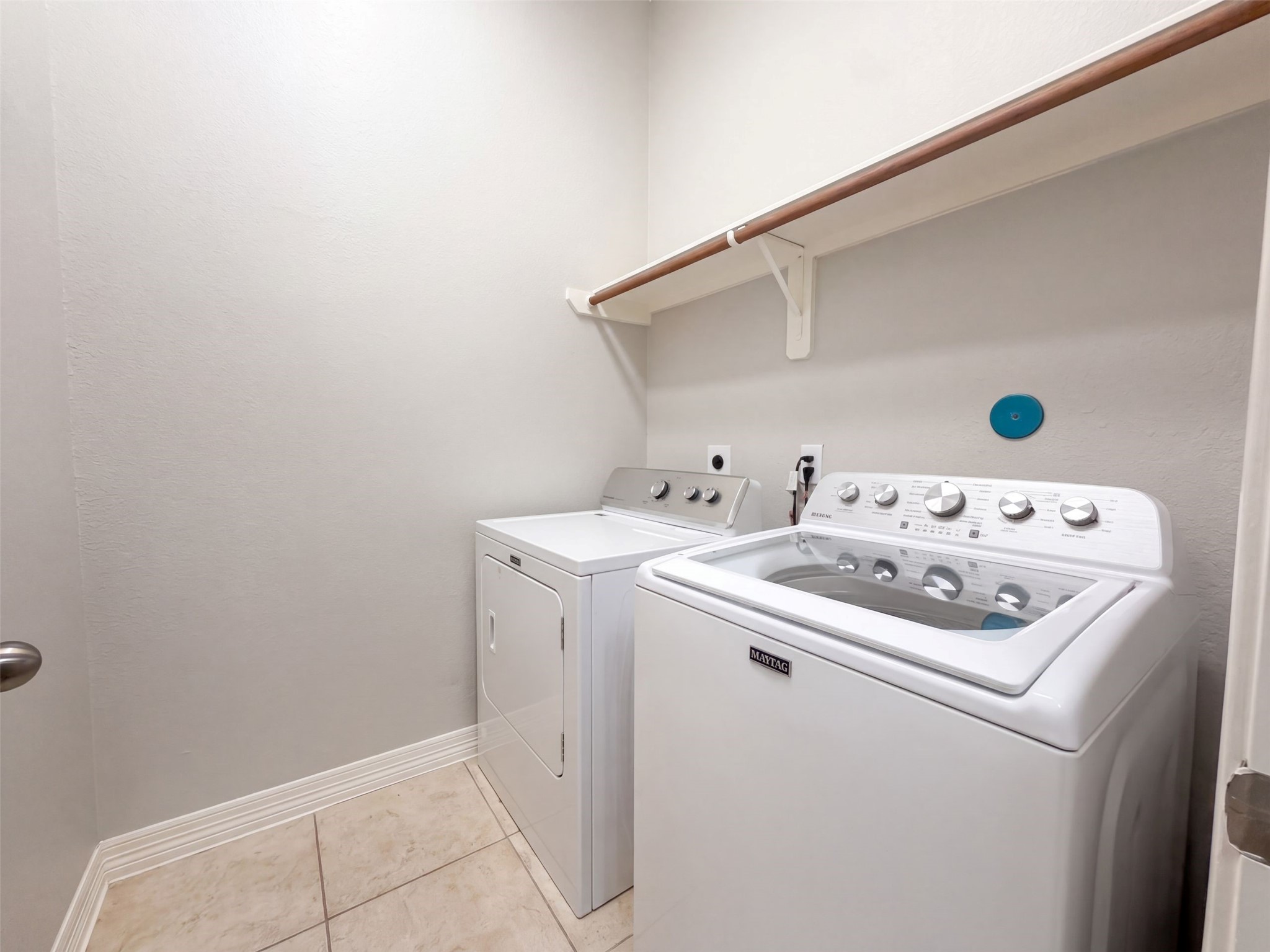 9411 Silver Ridge Drive Property Photo 24