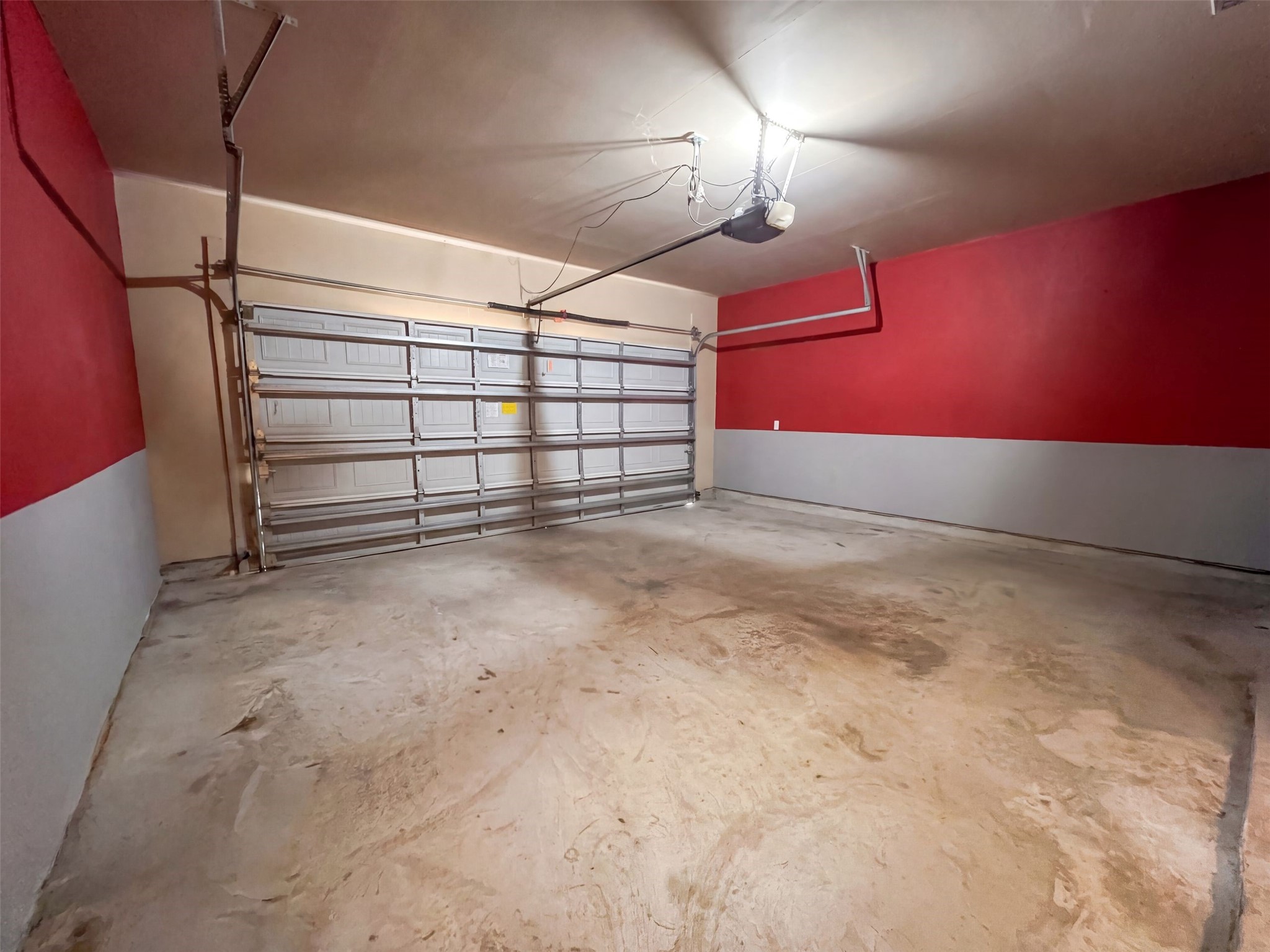 9411 Silver Ridge Drive Property Photo 25