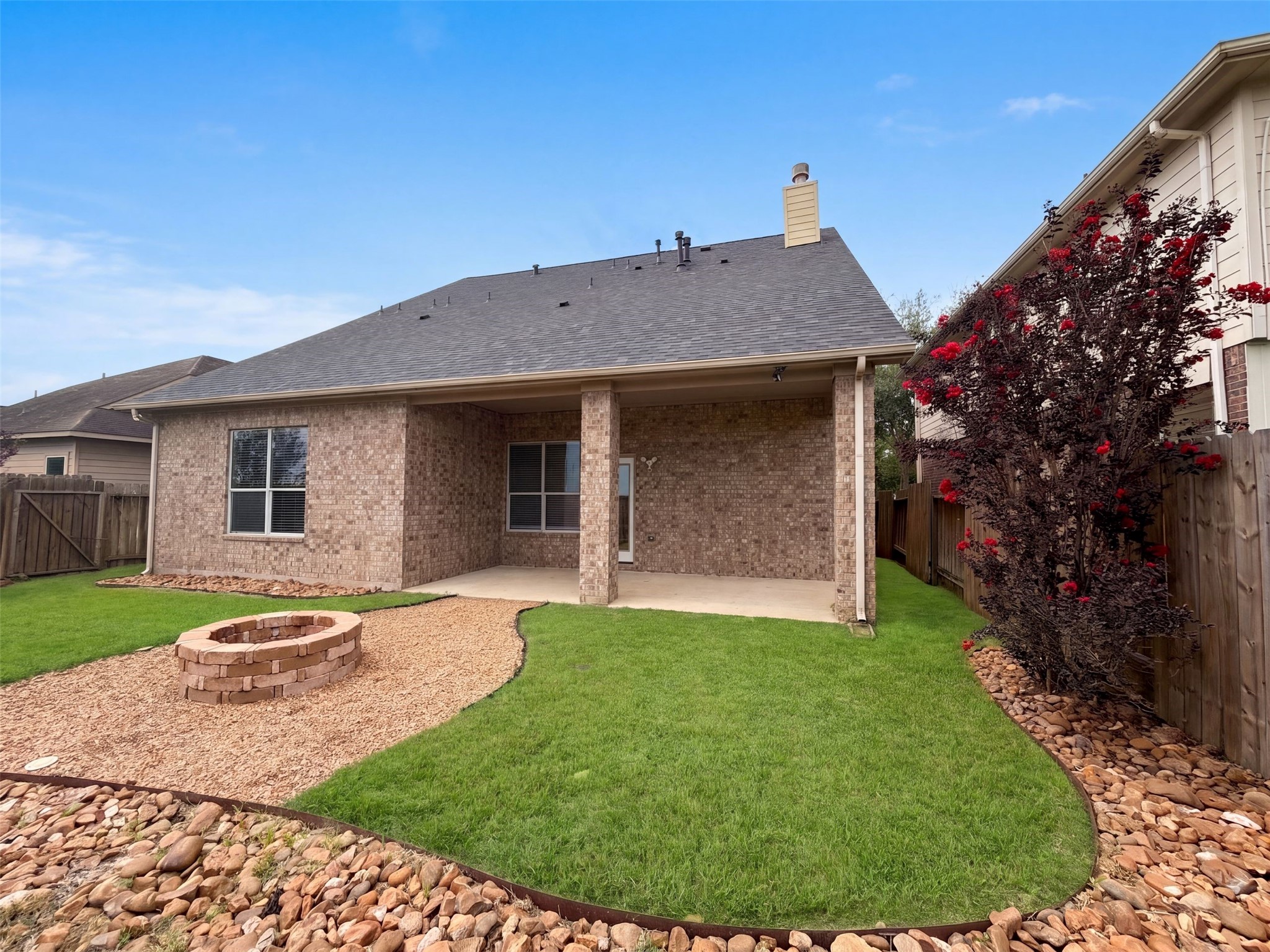 9411 Silver Ridge Drive Property Photo 26